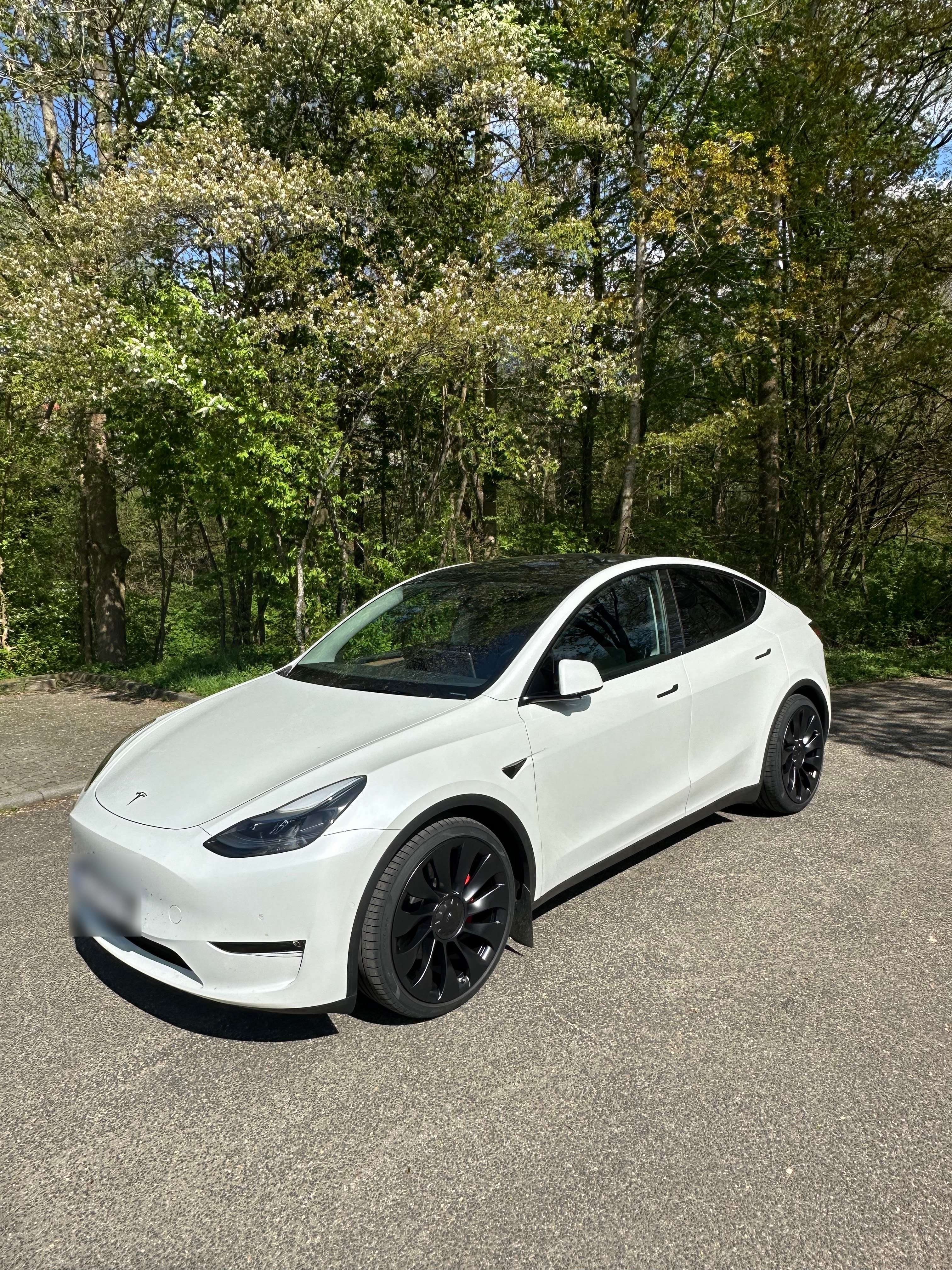 Second hand Tesla Model Y electro