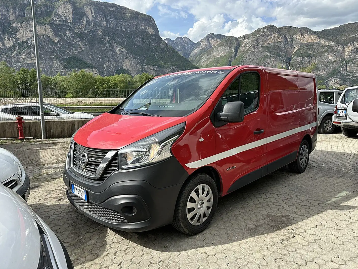 Nissan NV300 27 1.6 dci 120cv L1H1 Rouge - 2