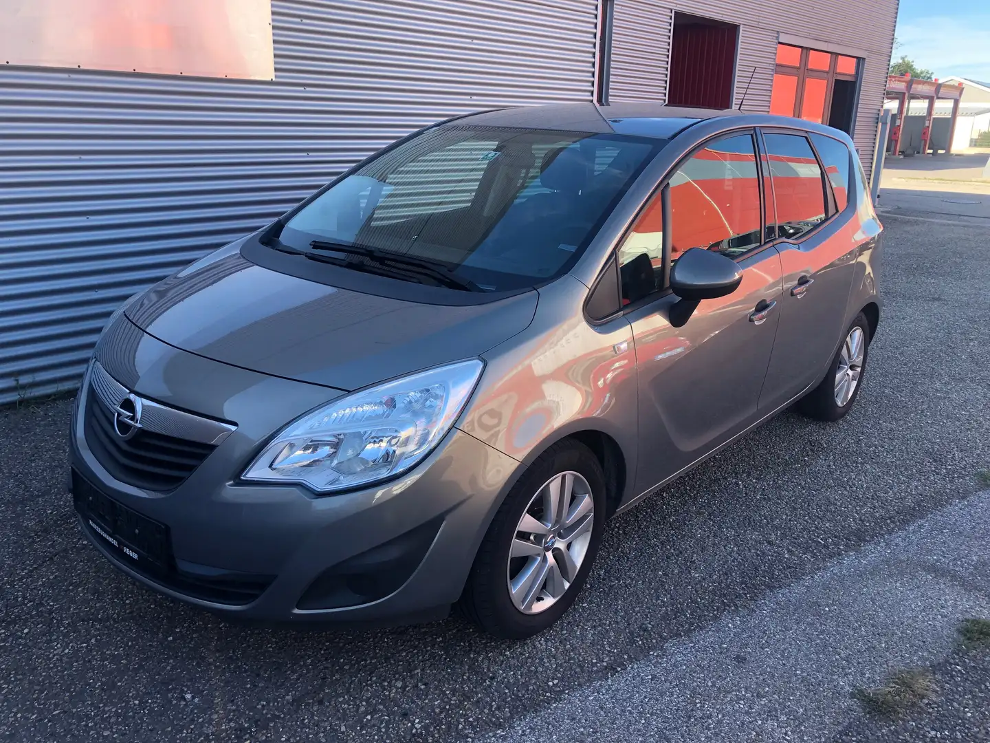 Opel Meriva Meriva 1,4 ecoFlex Turbo Edition Edition Gris - 1