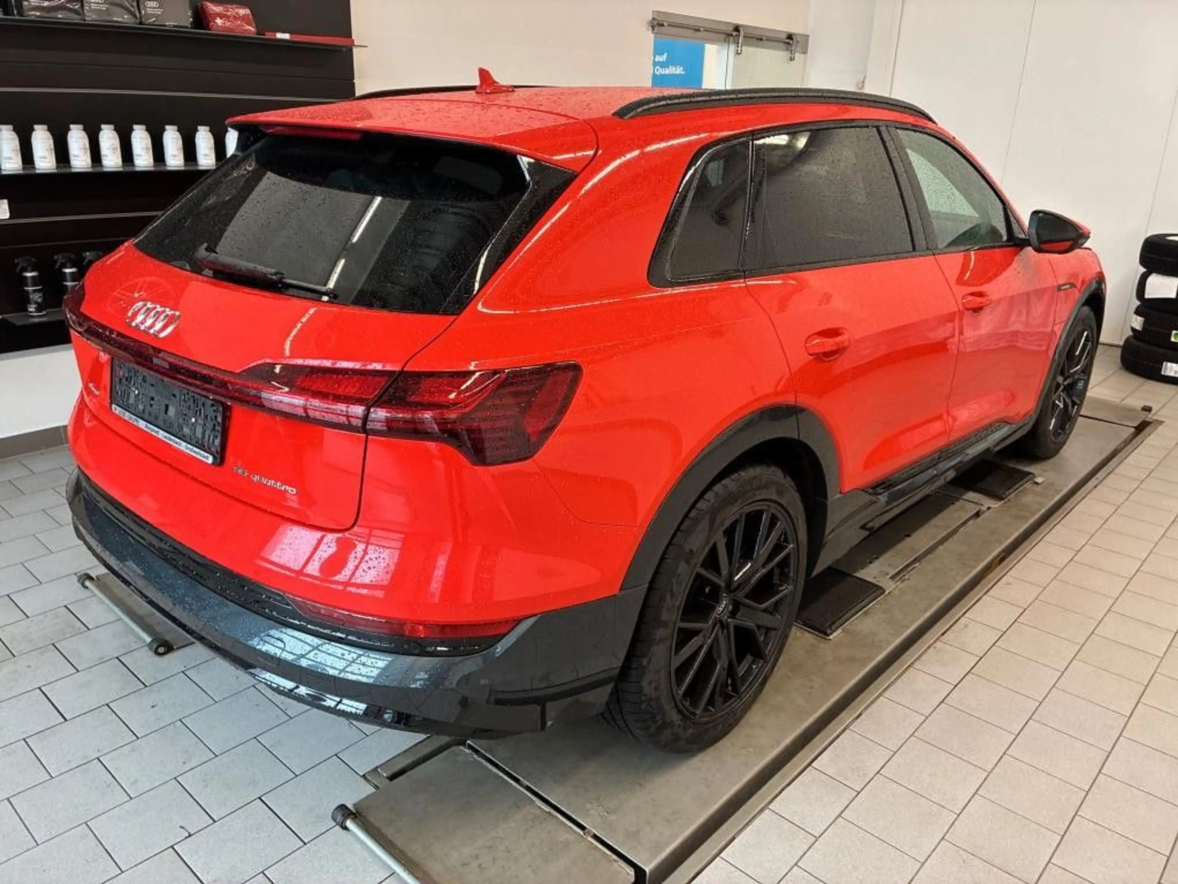 Audi e-tron 55 quattro advanced*PANO*AHK*MASSAGE* — photo 3