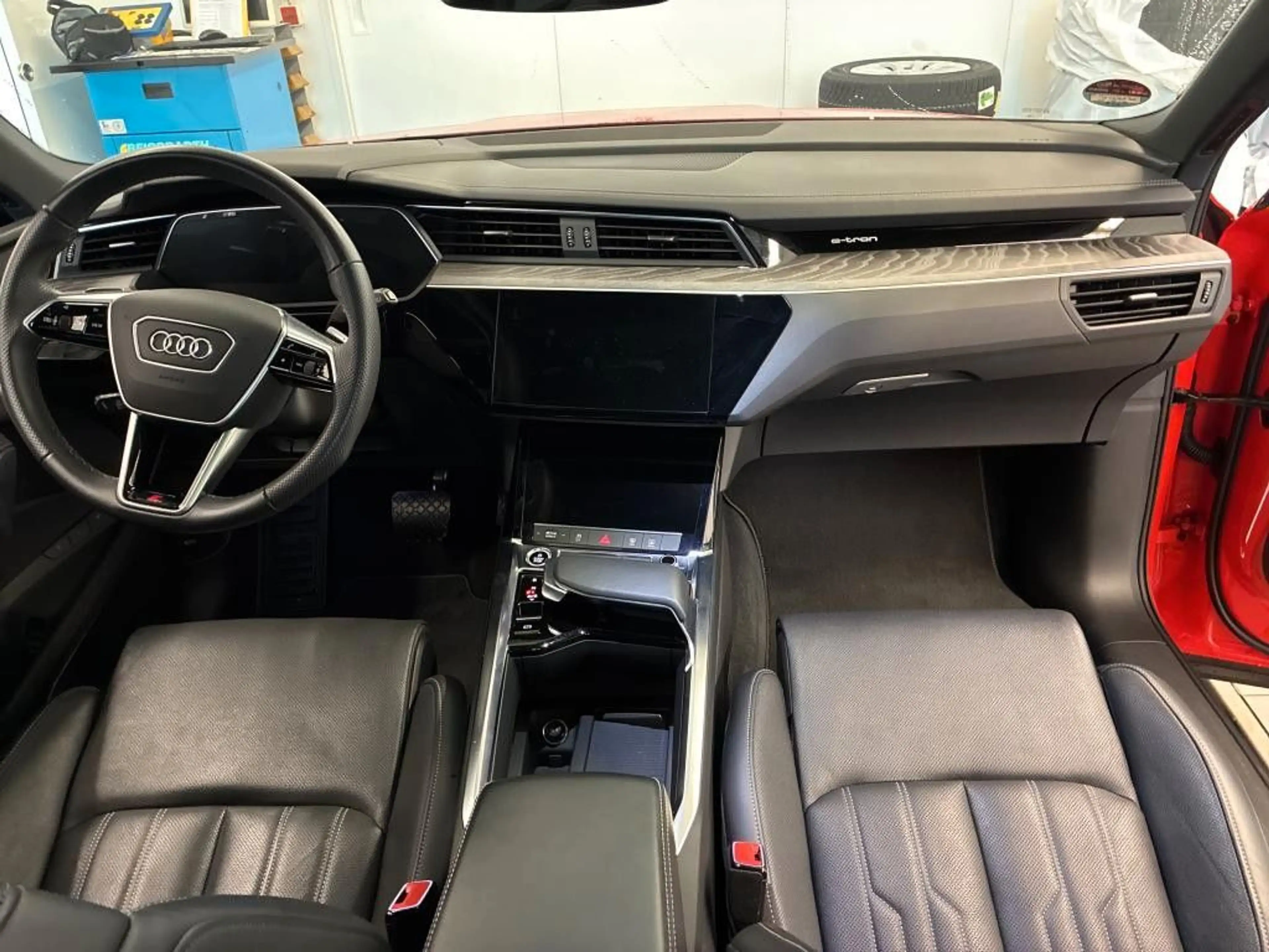 Audi e-tron 55 quattro advanced*PANO*AHK*MASSAGE* — photo 5