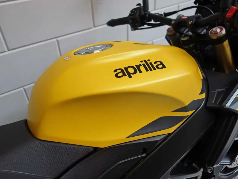 Aprilia Tuono - foto 6