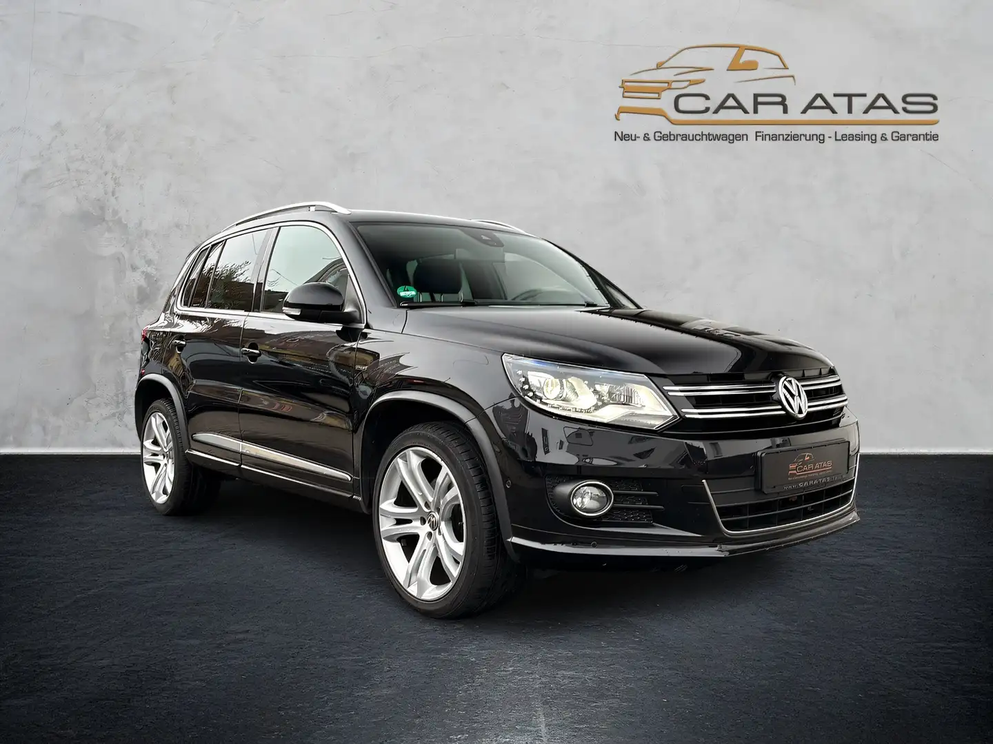 Volkswagen Tiguan 2.0 TDI 4Motion R LINE DYNAUDIO WEBASTO Schwarz - 2