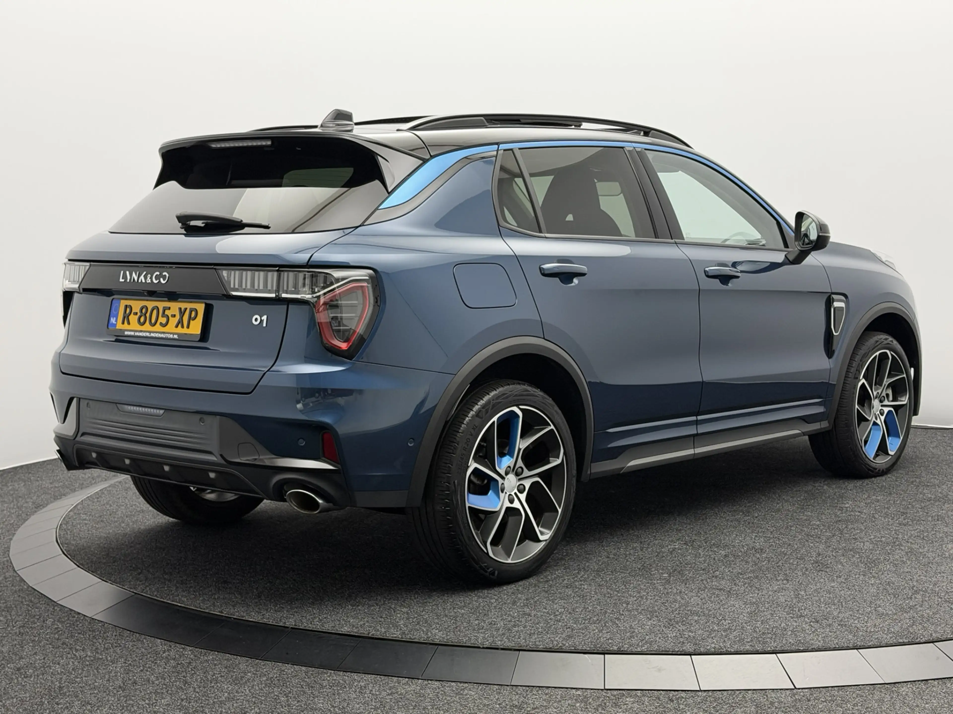 Lynk & Co 01 1.5 Plug-in Hybrid 262PK | Trekhaak | Origineel NL — photo 4