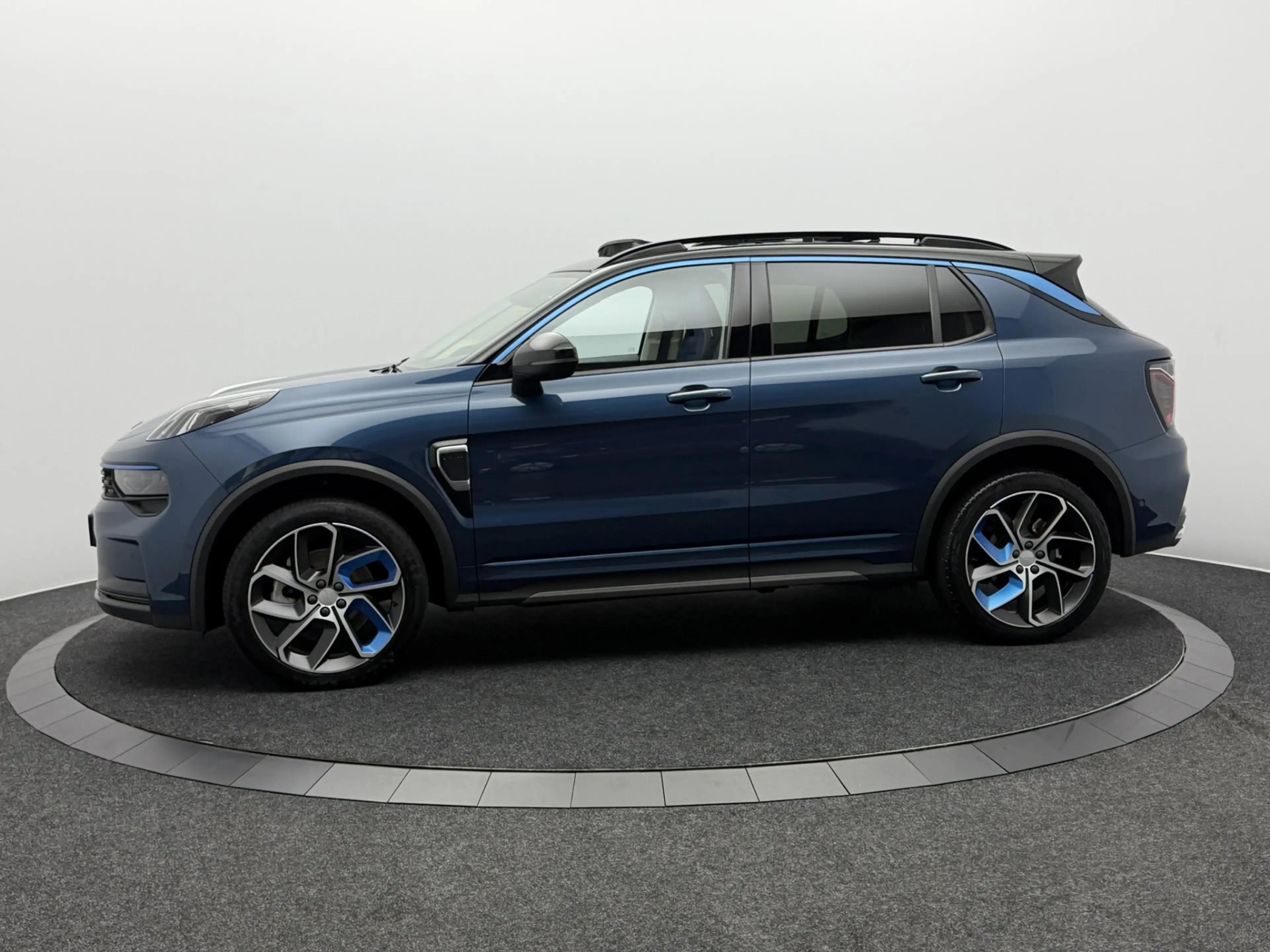 Lynk & Co 01 1.5 Plug-in Hybrid 262PK | Trekhaak | Origineel NL — photo 12