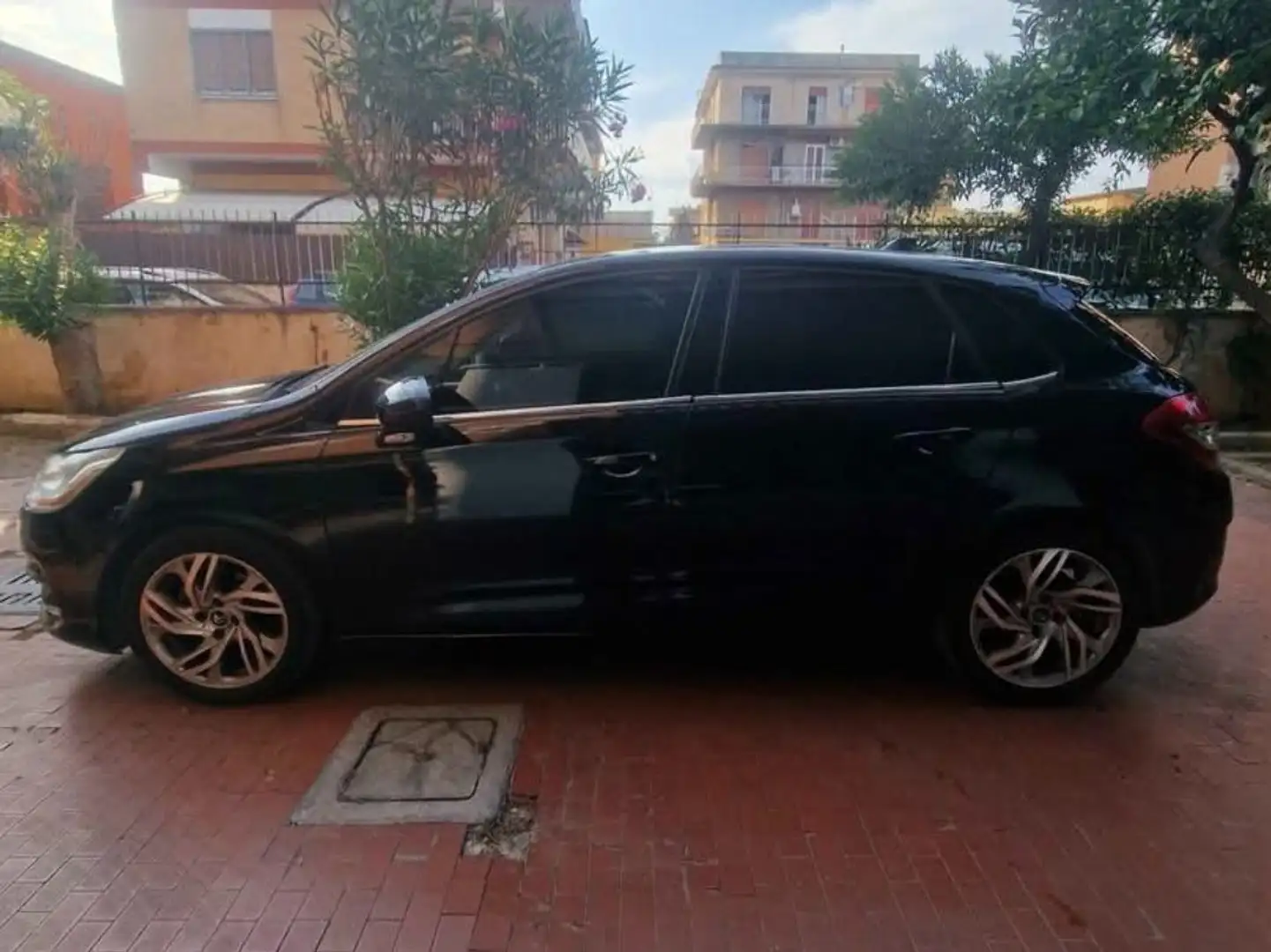 Citroen C4 C4 II 2013 1.6 e-hdi (airdream) Exclusive 115cv Nero - 2
