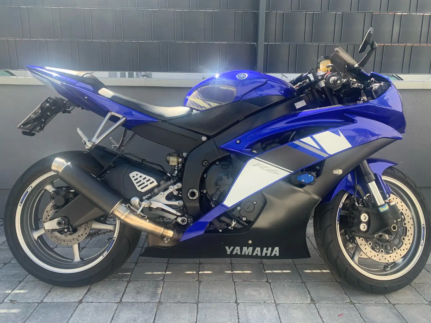 Yamaha YZF-R6 plava - 1