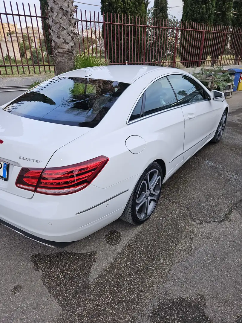 Mercedes-Benz E 220 Coupe d (bt) Premium E6 - 2
