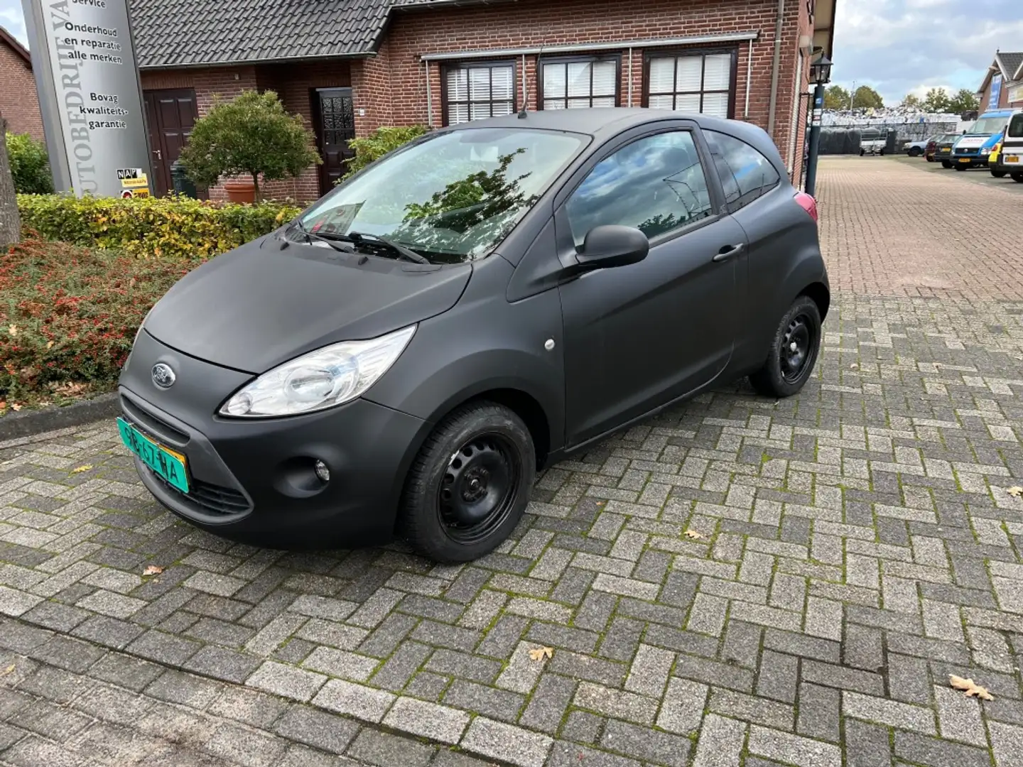 Ford Ka/Ka+ 1.2 TITANIUM HB 3-Drs Unieke kleurstelling!! Negro - 1