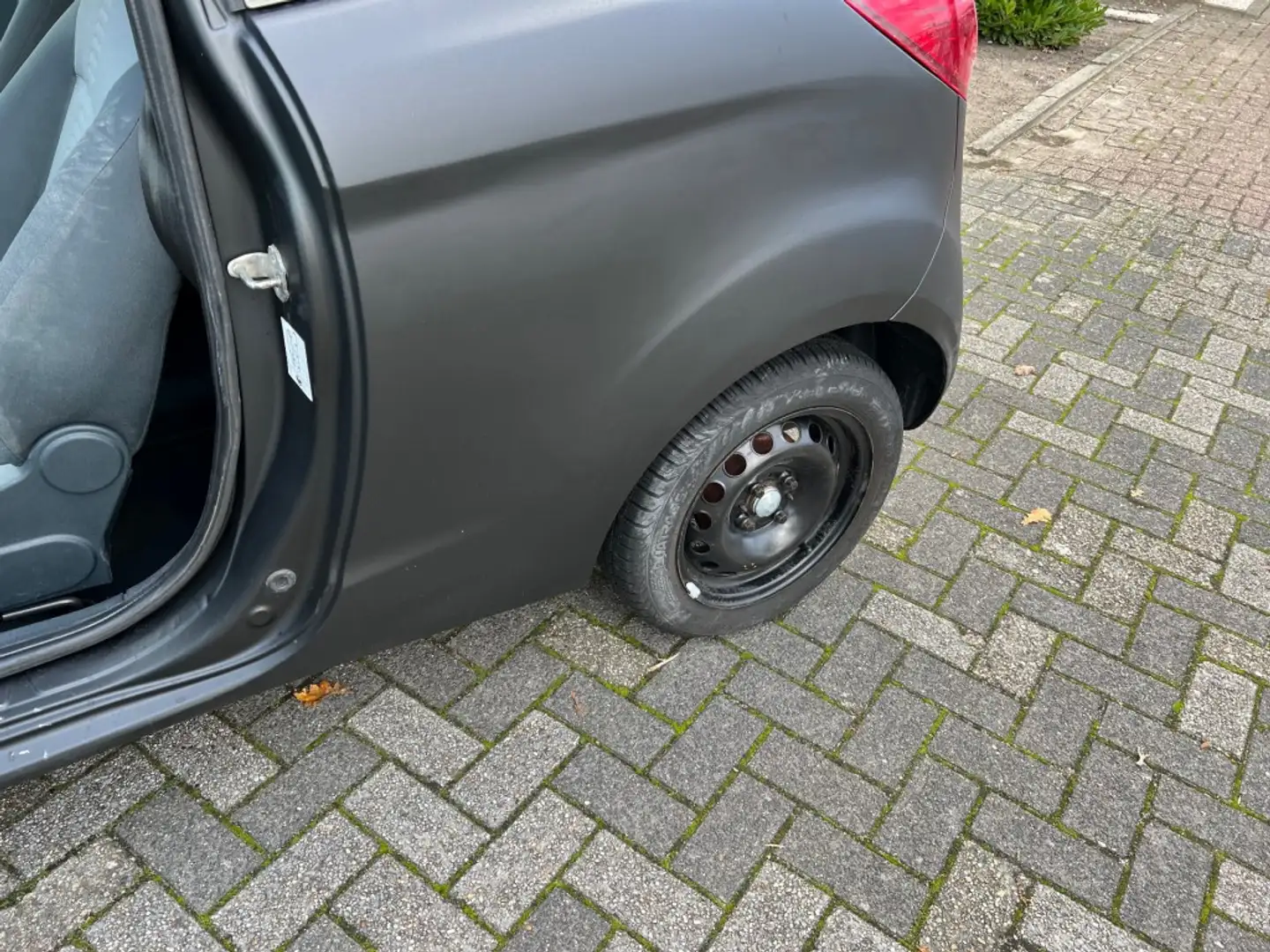 Ford Ka/Ka+ 1.2 TITANIUM HB 3-Drs Unieke kleurstelling!! Negro - 2