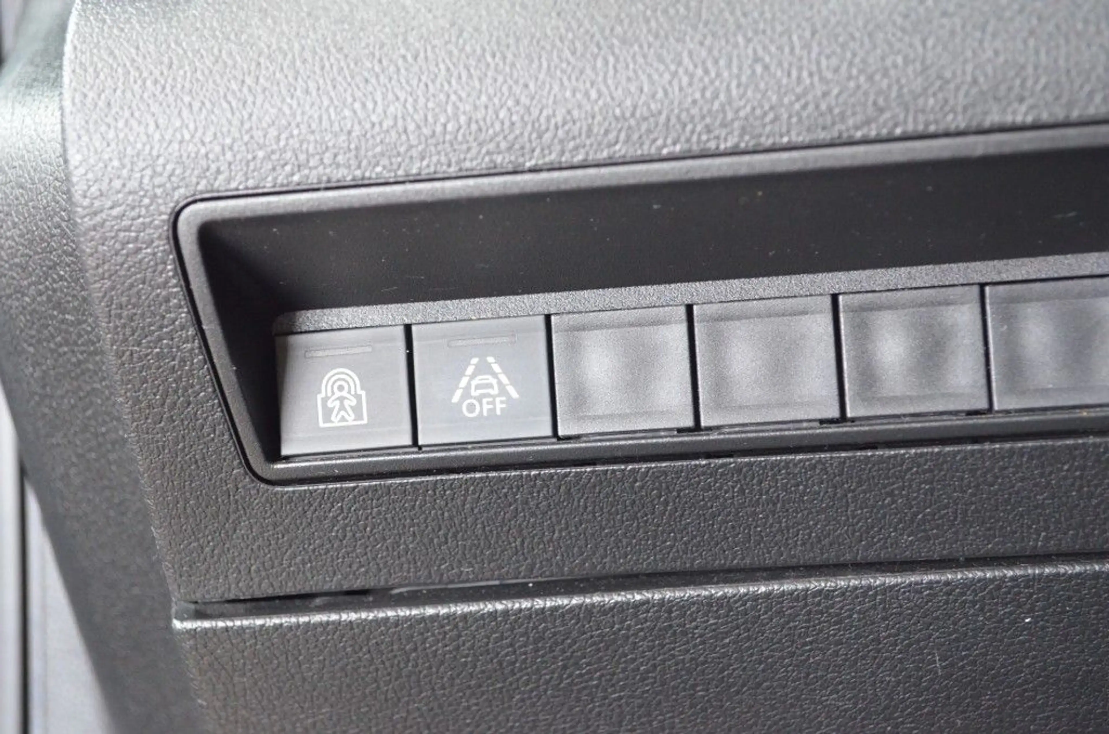 Toyota Proace City Verso 1.2 Turbo L1 Team Deutschland — photo 15
