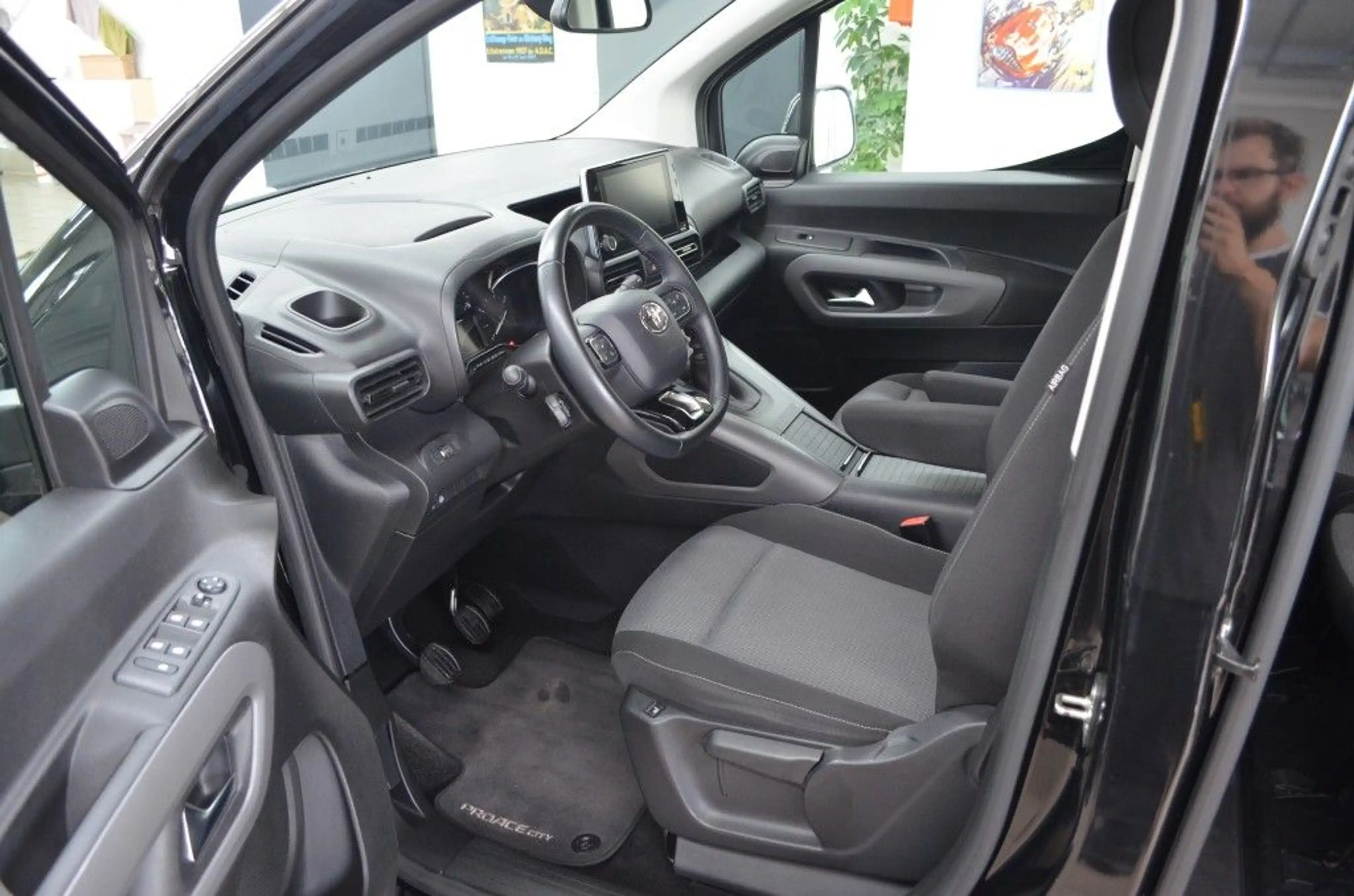 Toyota Proace City Verso 1.2 Turbo L1 Team Deutschland — photo 14
