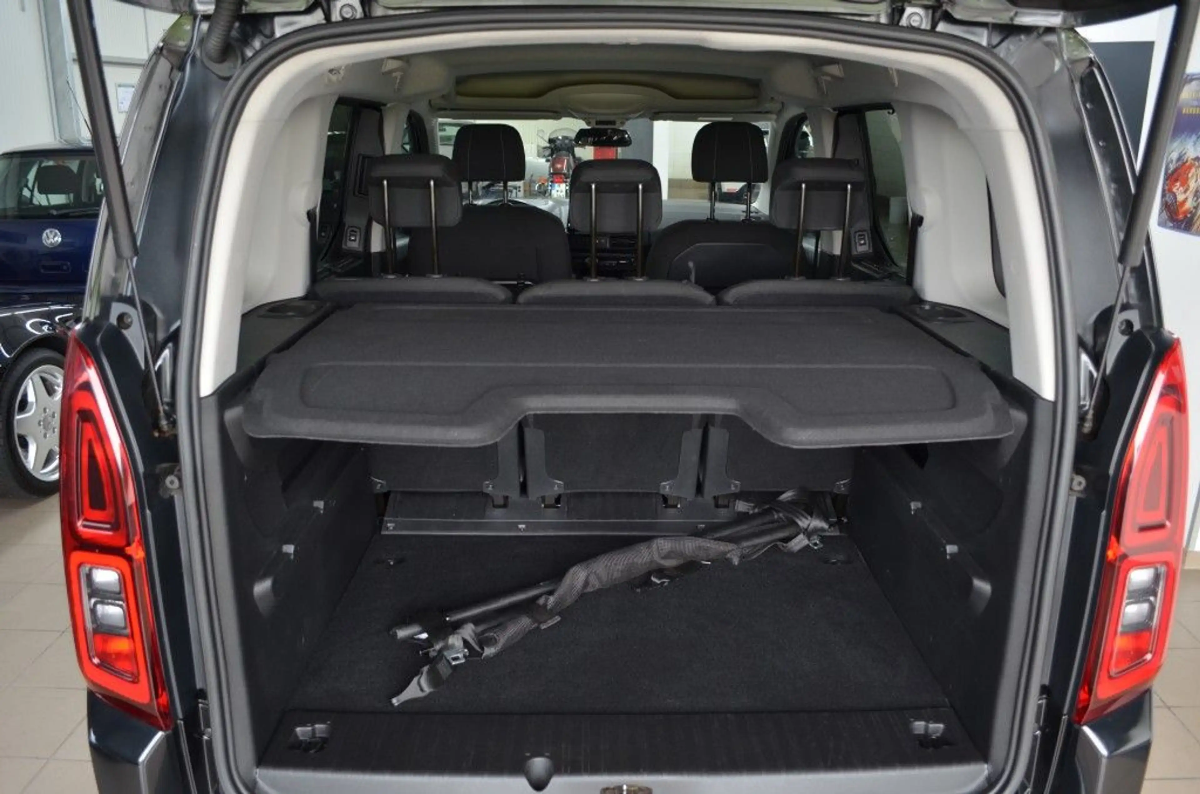 Toyota Proace City Verso 1.2 Turbo L1 Team Deutschland — photo 10