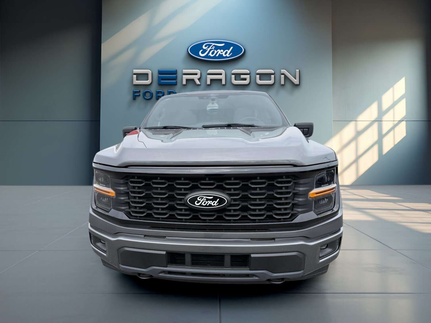2024 Ford F-150 STX cabine SuperCrew 4RM caisse de 5,5 pi — снимка 1
