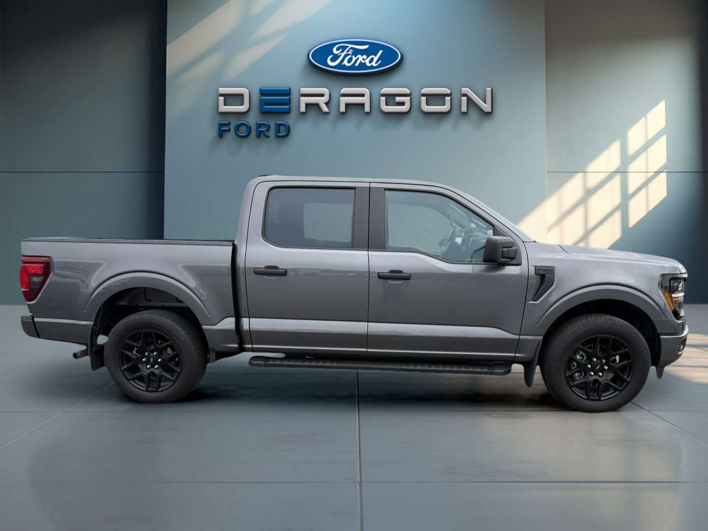 2024 Ford F-150 STX cabine SuperCrew 4RM caisse de 5,5 pi — снимка 1