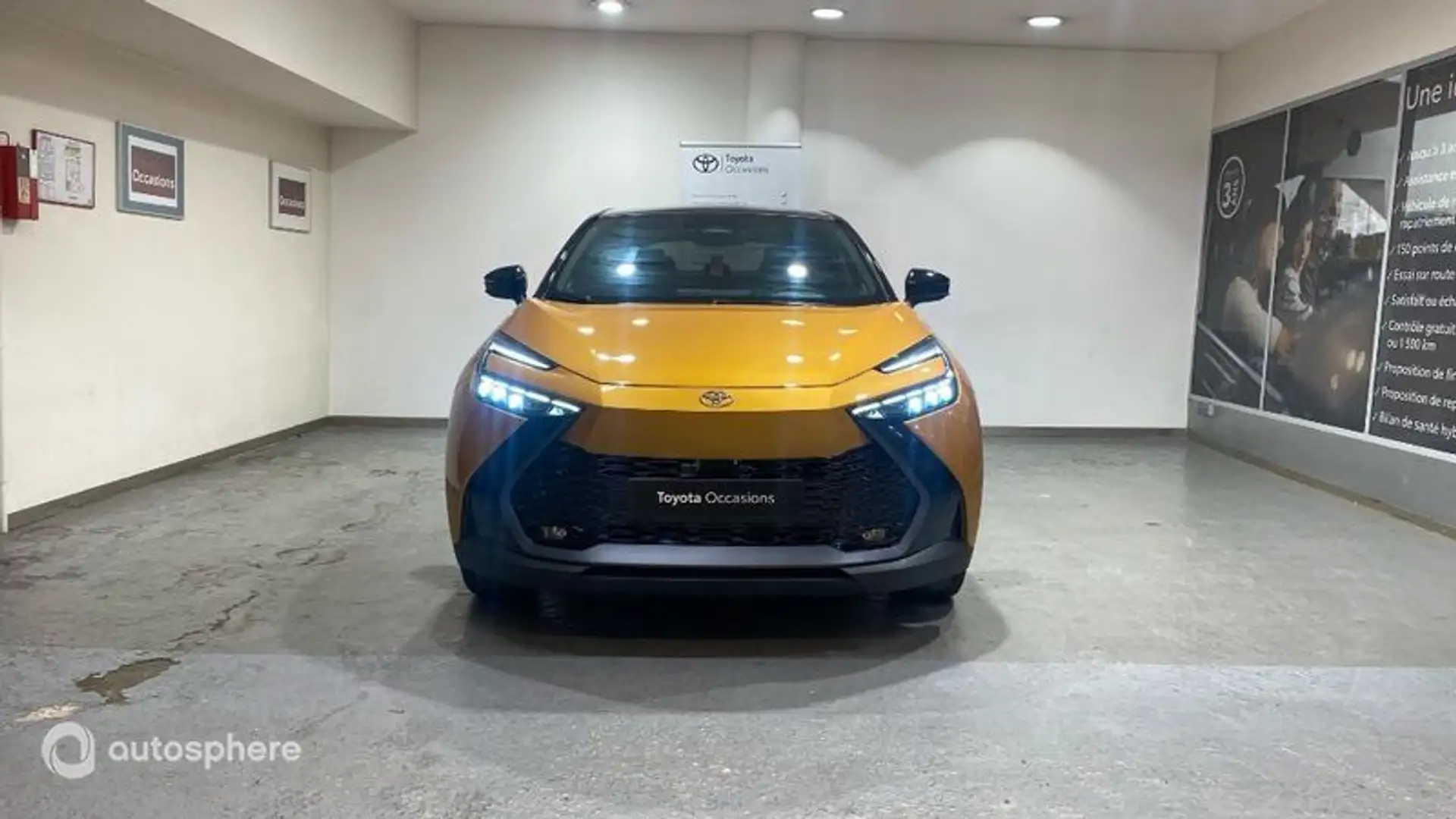 Toyota C-HR 2.0 Hybride 200ch Collection Premiere NG23 - 2