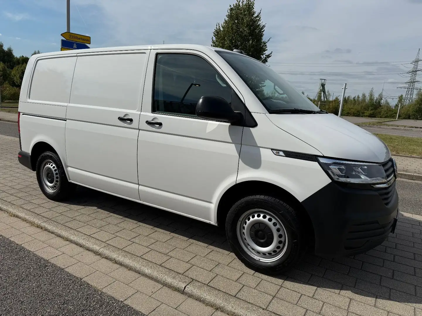 Volkswagen T6 Transporter T6.1 Transporter Kasten FWD + SHZ + Navi + LED Blanc - 2