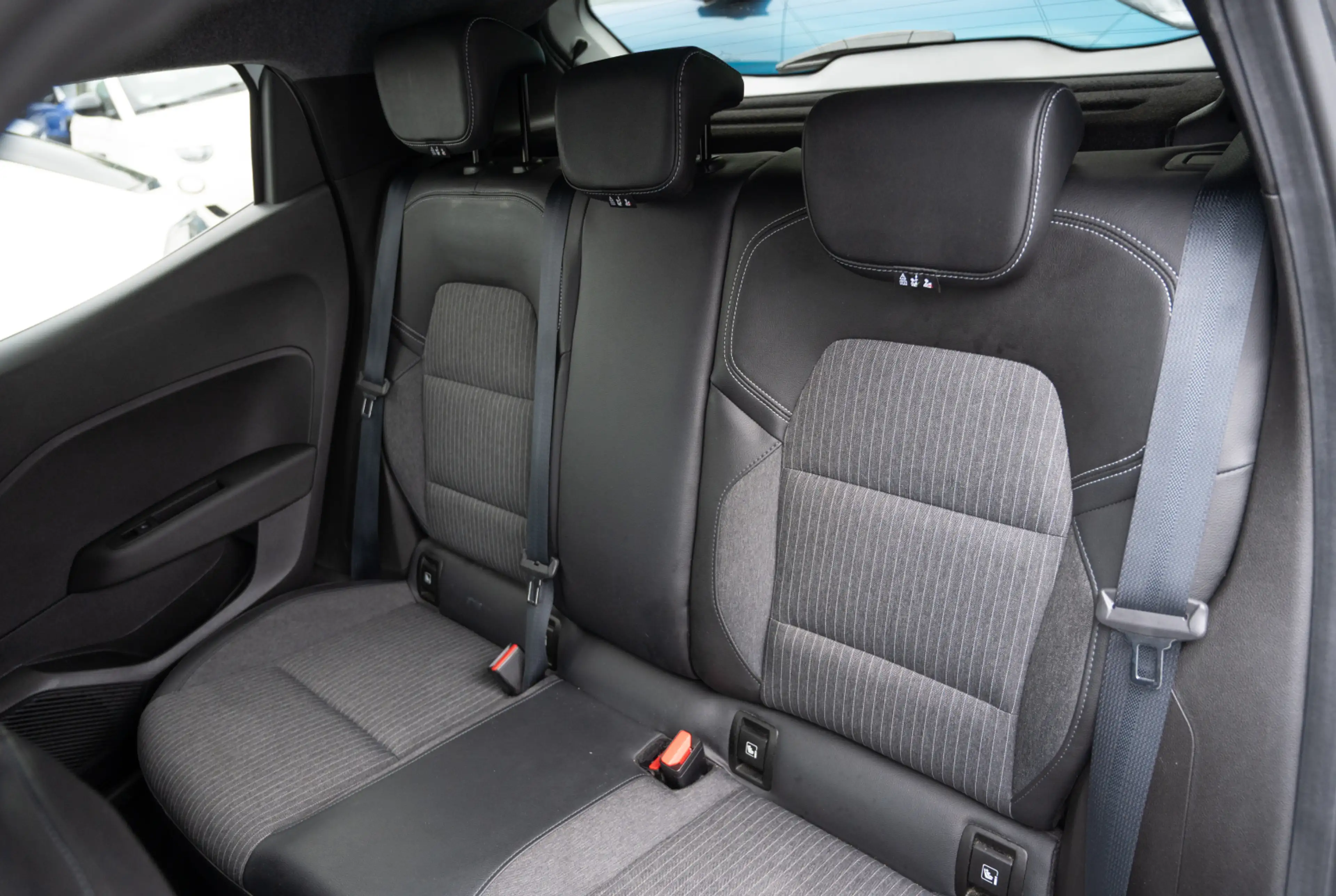 Renault Clio V Techno 1.0 TCe 90 *CITY-PAKET*KOMFORT-PAKET BUSINESS* — photo 8