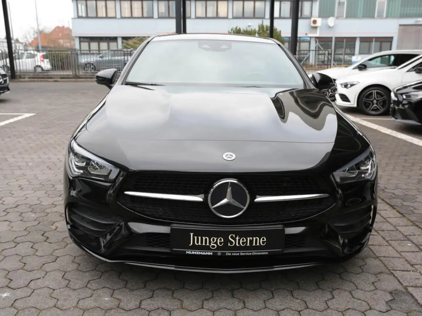 Mercedes-Benz CLA 180 SB AMG Night MBUX Navi Panorama Kamera Schwarz - 2