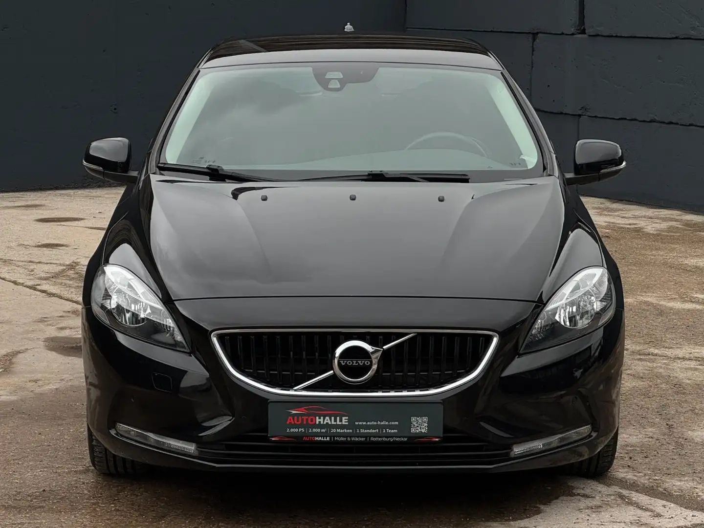 Volvo V40 1.5 112kw/152ps Autom. Kam Temp Navi Sensus Schwarz - 2