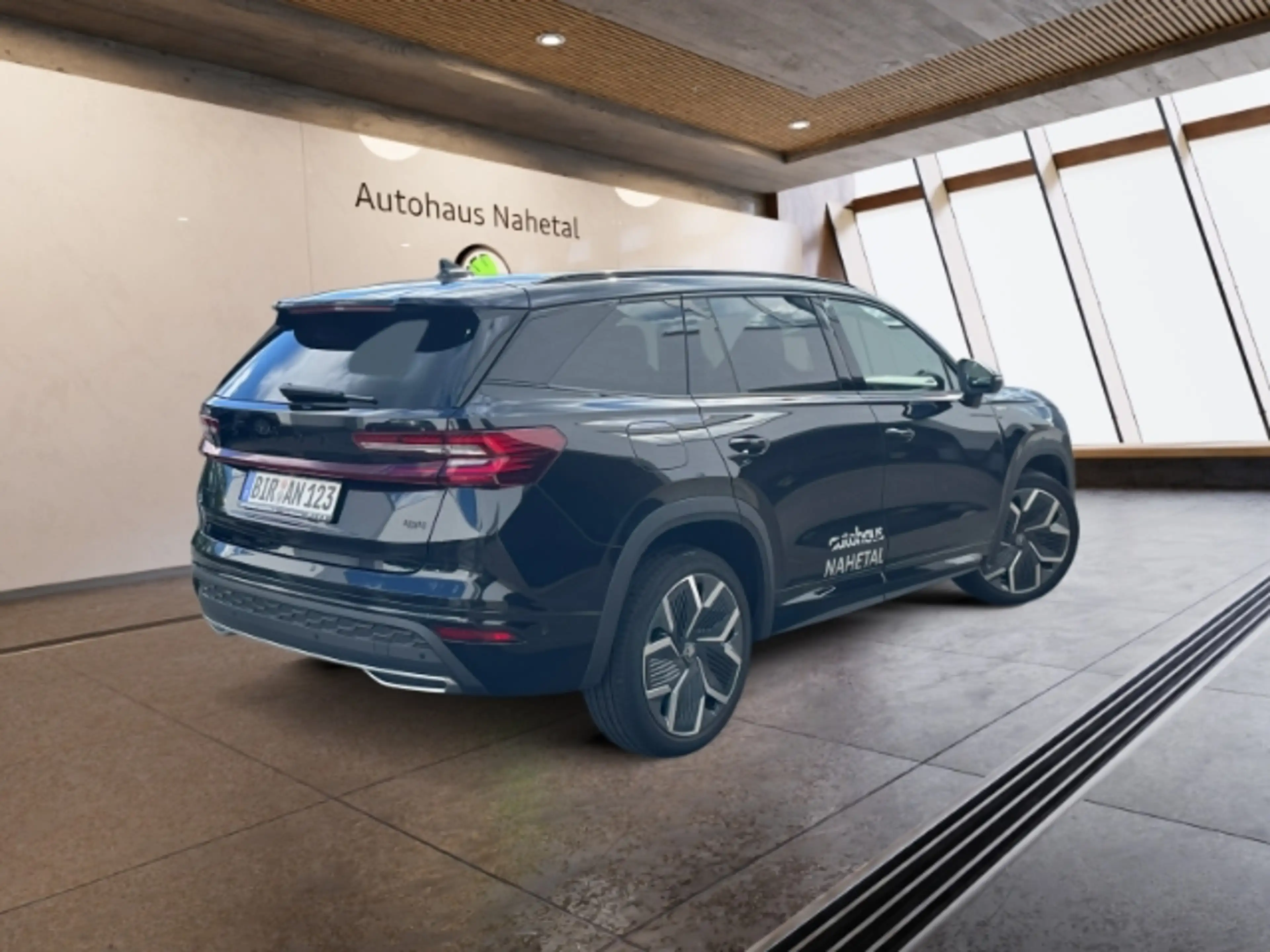Skoda Kodiaq 2.0 TDI DSG 4x4 Sportline MATRIX NAVI HUD AHK AREA — photo 4