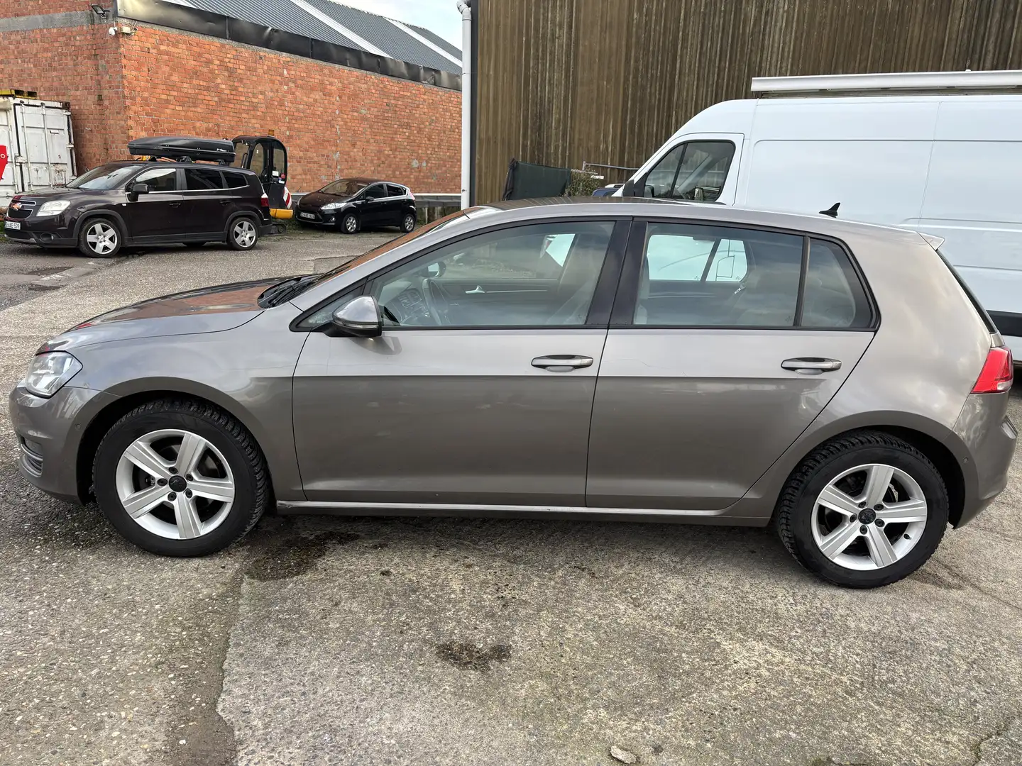 Volkswagen Golf 1.6 TDI BlueMotion Comfortline Grijs - 2