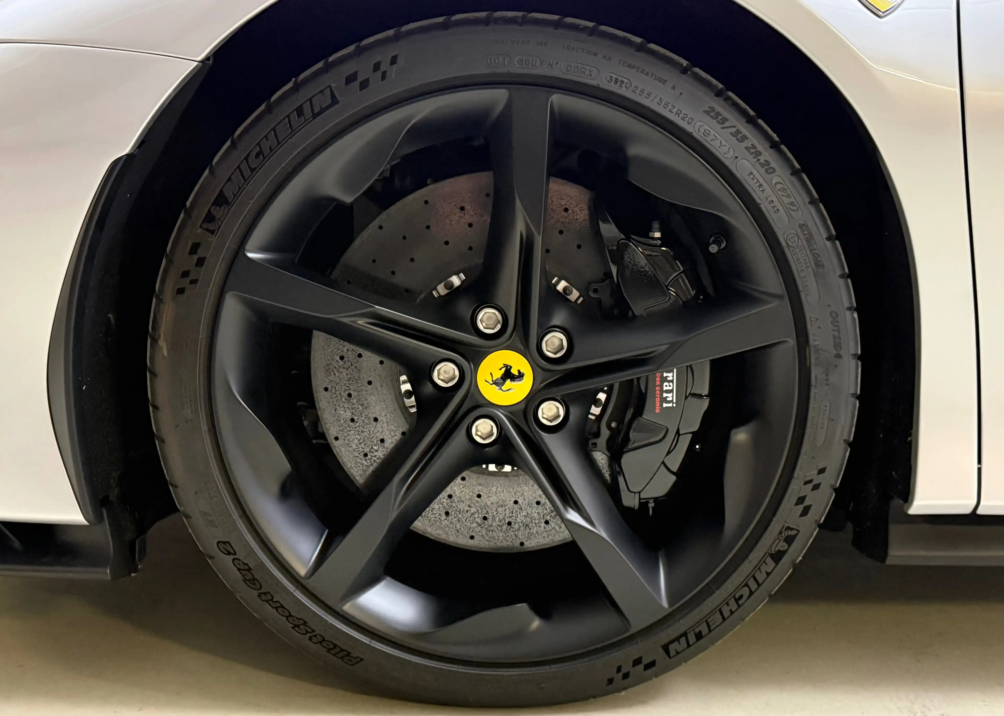 Ferrari SF90 Spider SF90 Spider/Carbon/Garantie bis 06/2031 — photo 7