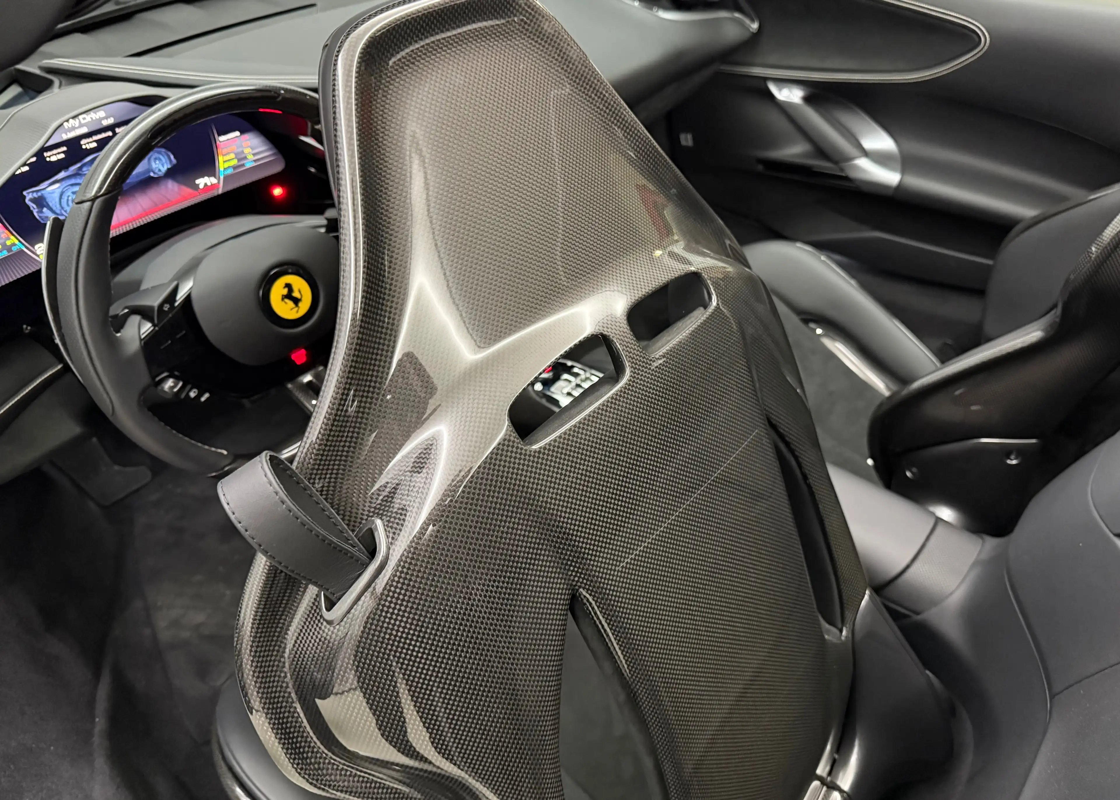 Ferrari SF90 Spider SF90 Spider/Carbon/Garantie bis 06/2031 — photo 10