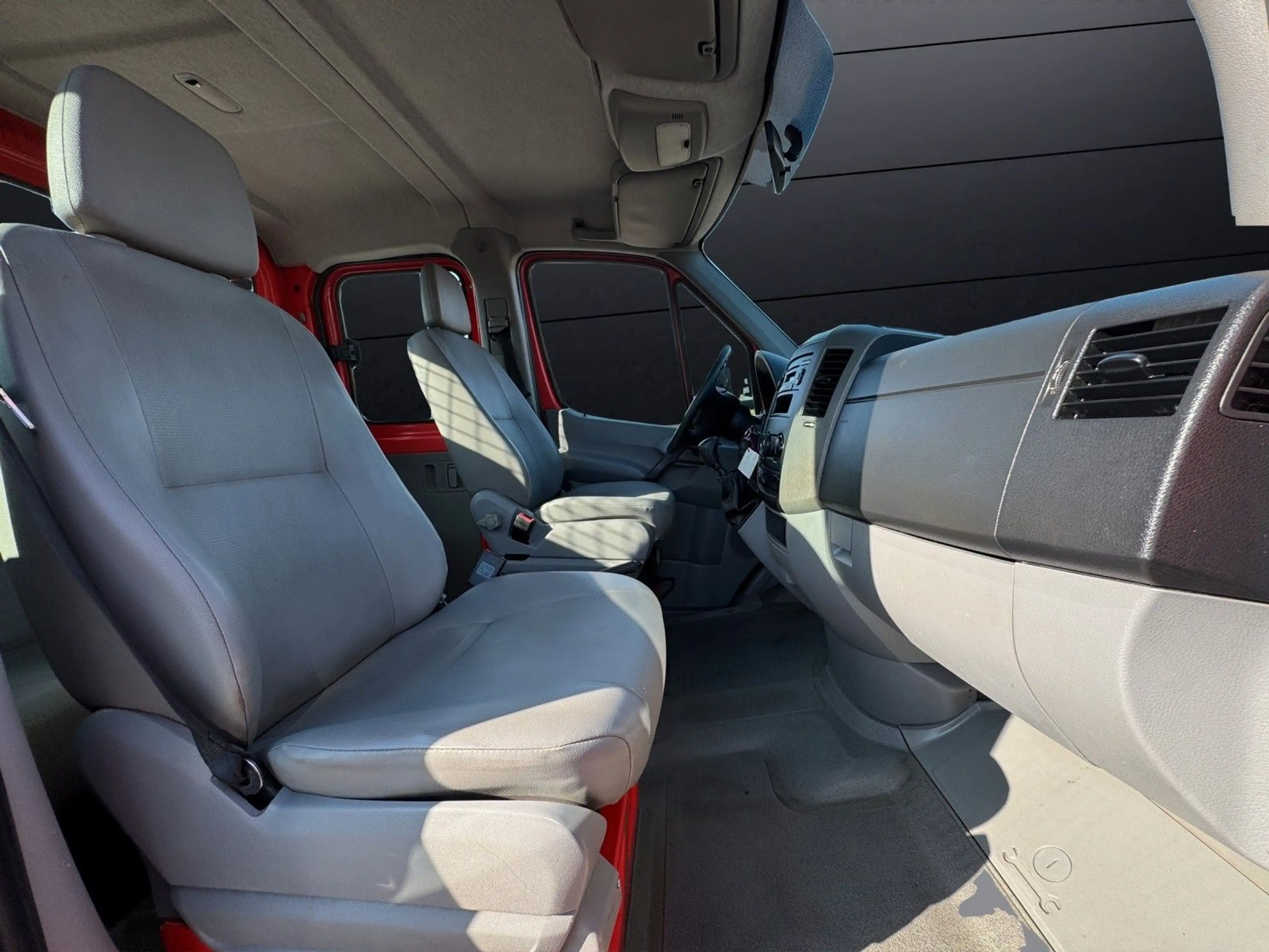 Volkswagen Crafter Pritsche 50*MAXI*3.6 Meter*AHK-3500KG* — photo 15