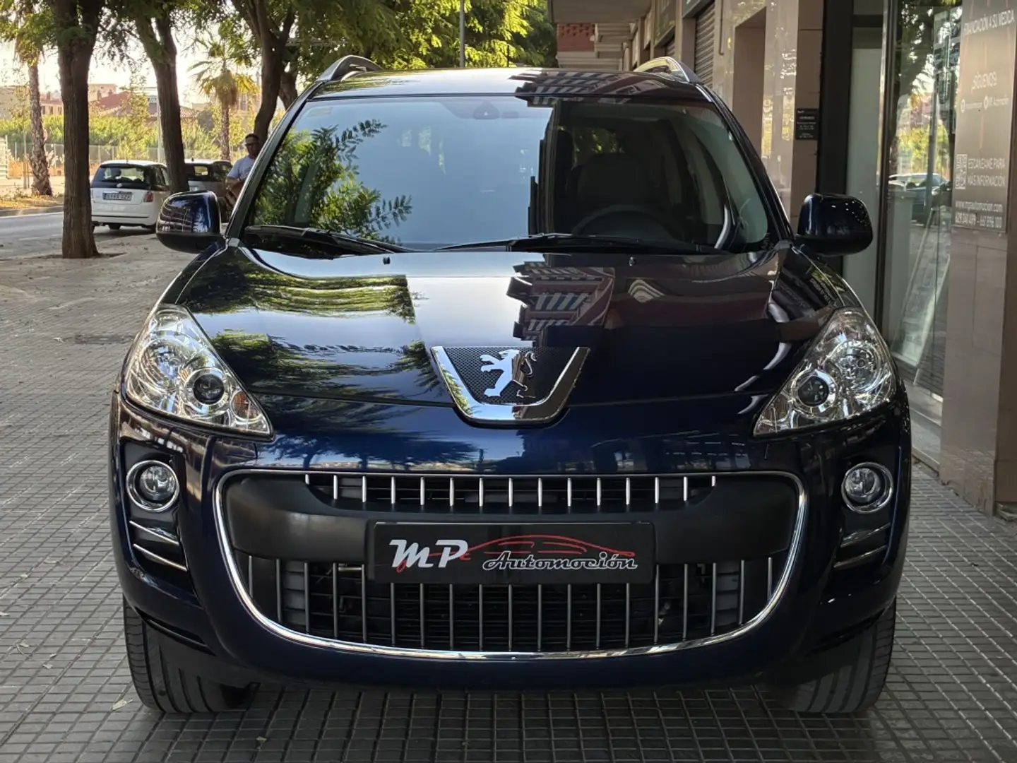 Peugeot 4007 2.2HDI Sport Pack Blau - 2
