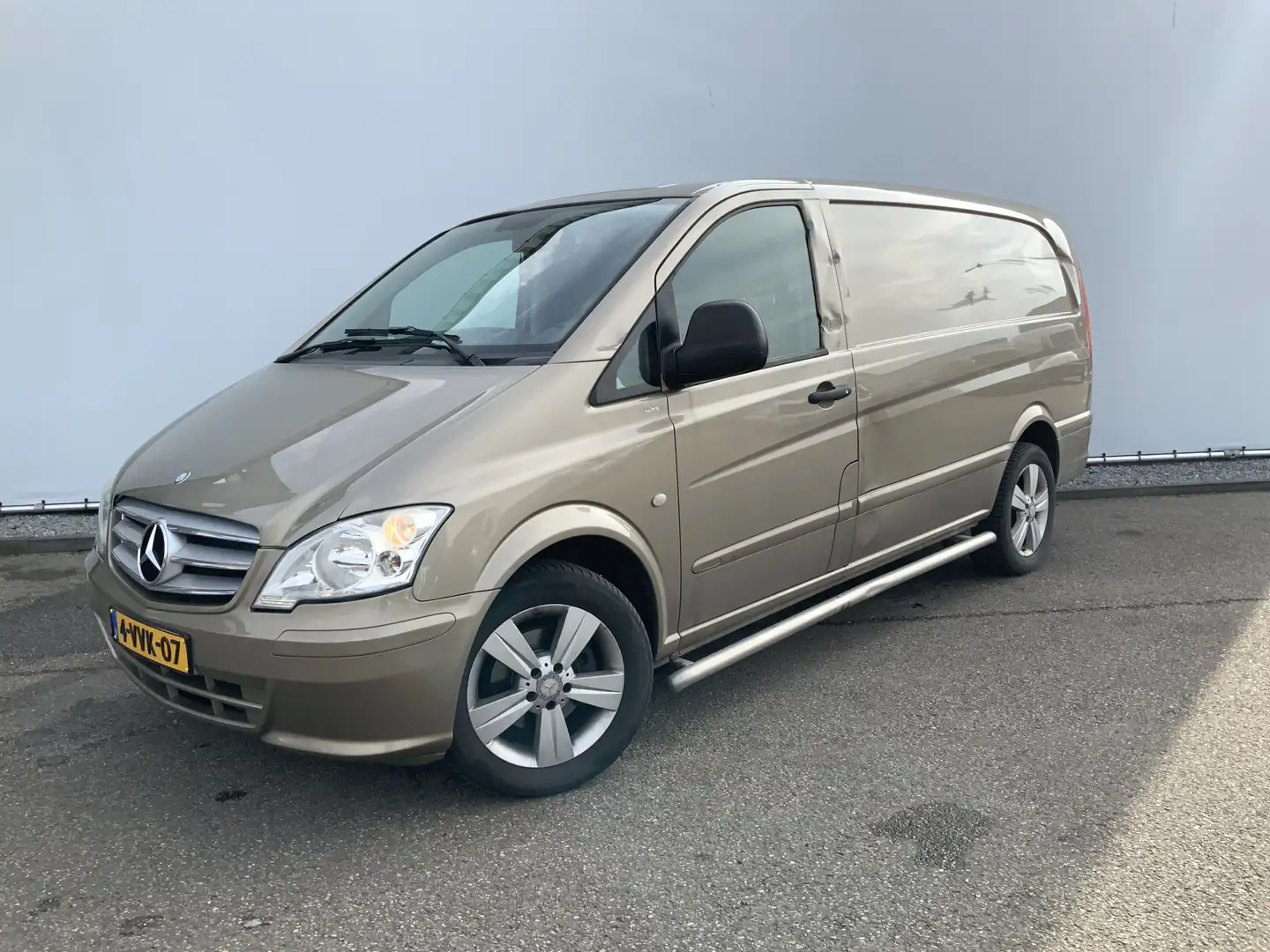 Mercedes-Benz Vito 122 CDI 320 Lang DC Luxe Automaat Alu Velg Side Ba Beige - 1