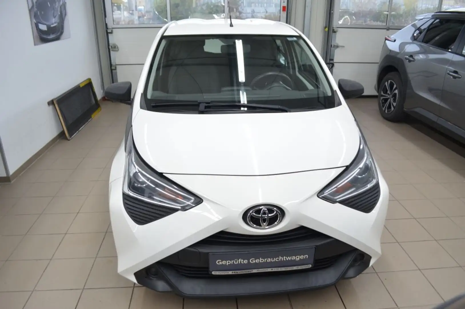 Toyota Aygo X 5-Gang*Freisprecheinrichtung*Klimaanlage Wit - 2