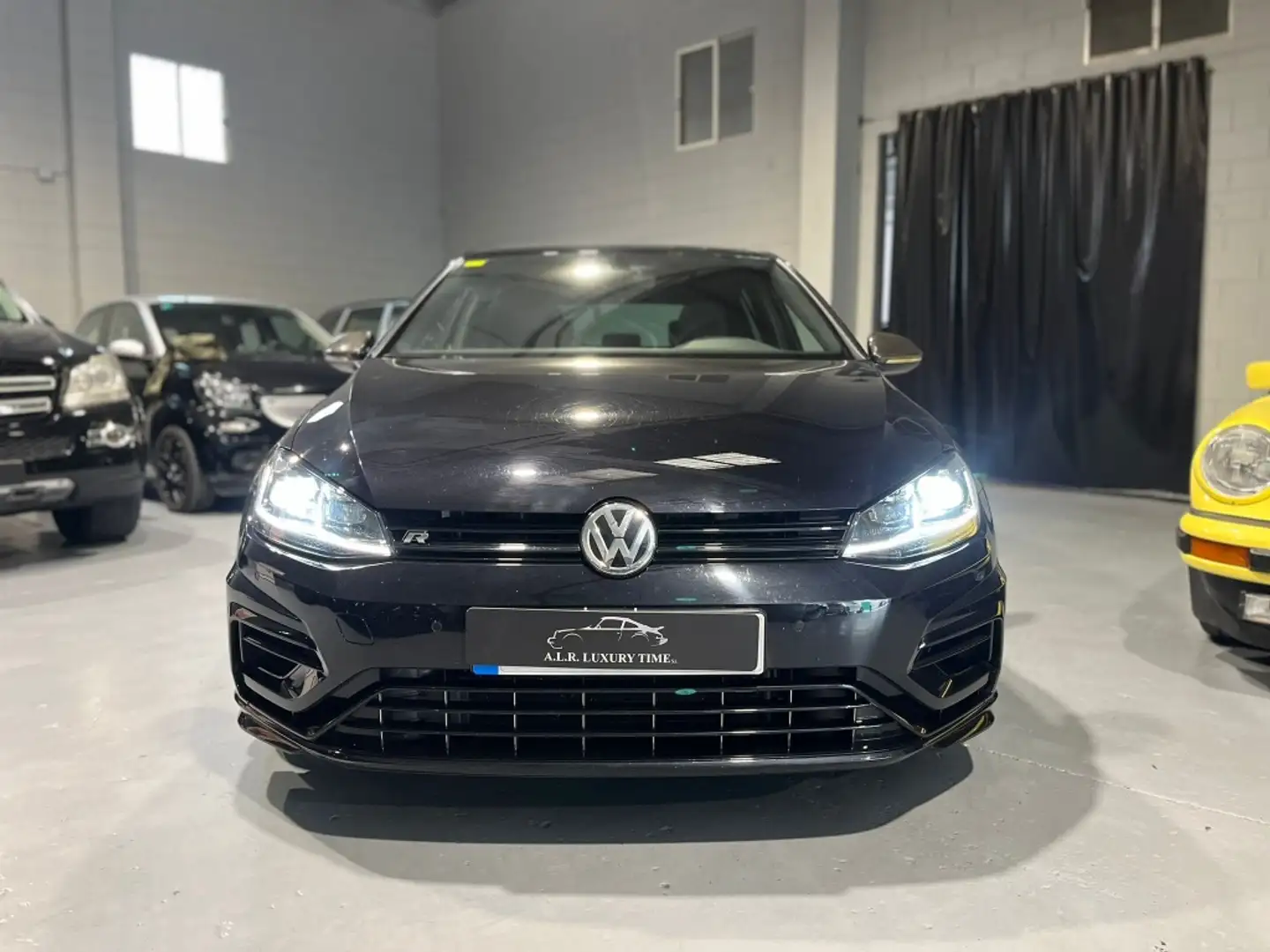 Volkswagen Golf 2.0 TSI R DSG7 228kW - 1