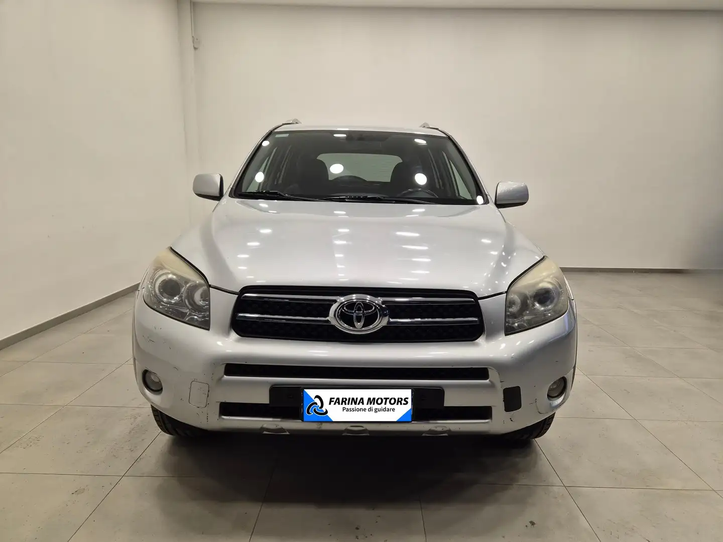 Toyota RAV 4 RAV4 2.2 d-4d Luxury 4WD 177cv - Clima Auto - Keyless Argento - 2