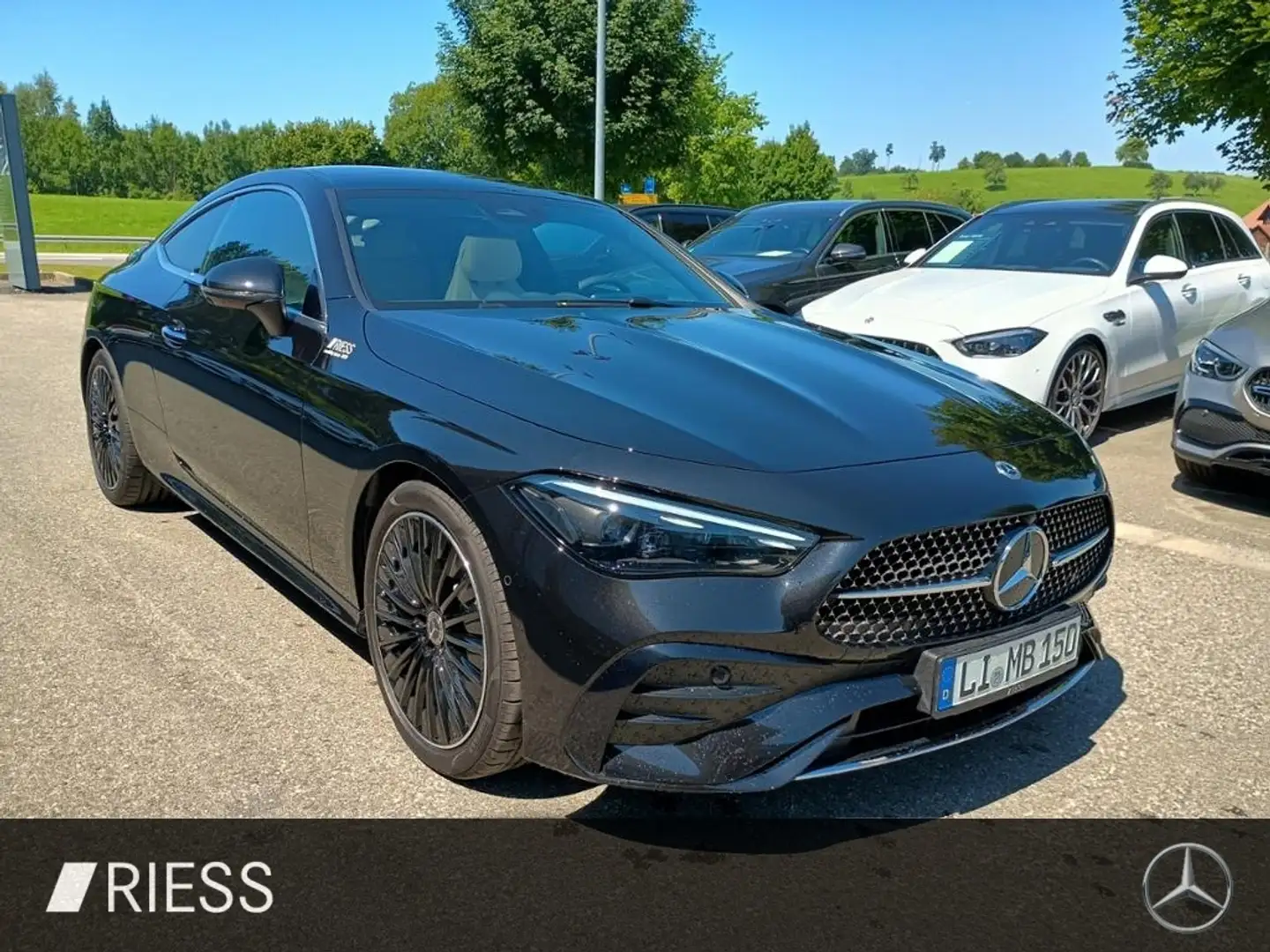 Mercedes-Benz CLE 300 4M AMG+PANO+AHK+STDHZG+DISTR+KEYL+DIGI L Schwarz - 2