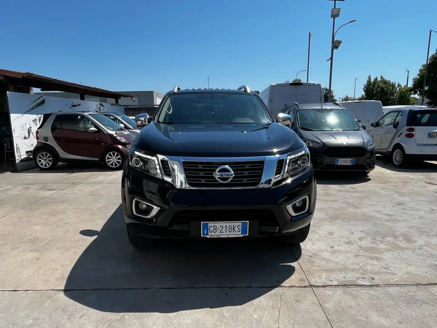 Nissan Navara Navara III 2.3 dci d.cab Tekna 4wd 190cv auto my19 Nero - 2