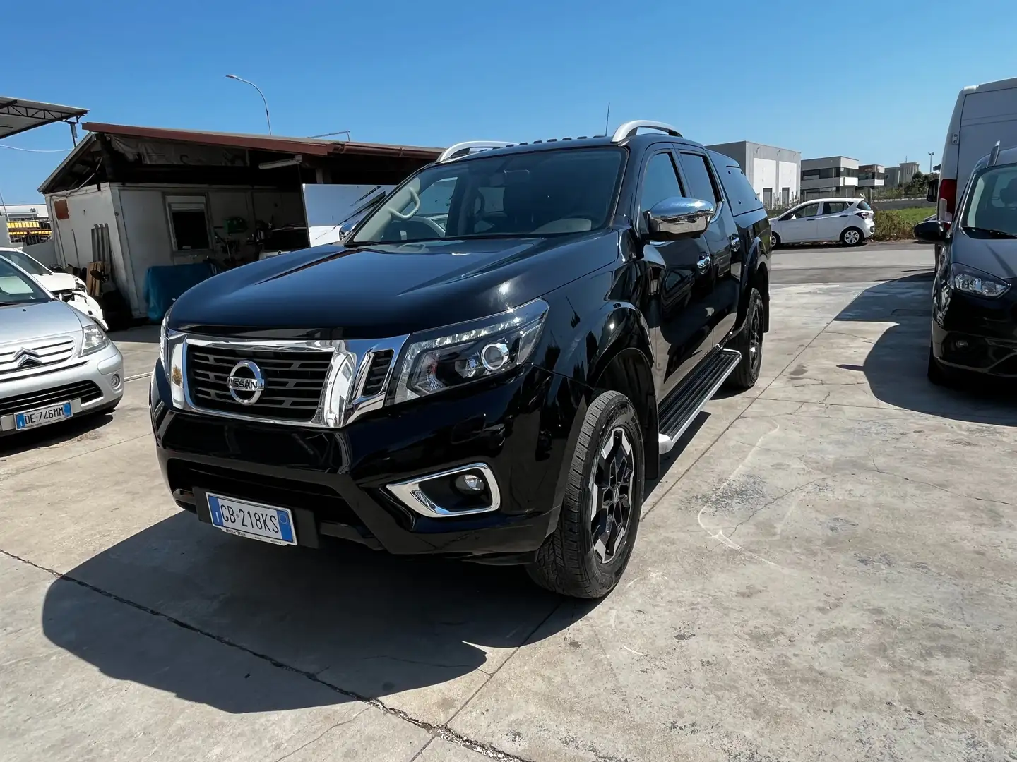 Nissan Navara Navara III 2.3 dci d.cab Tekna 4wd 190cv auto my19 Nero - 1