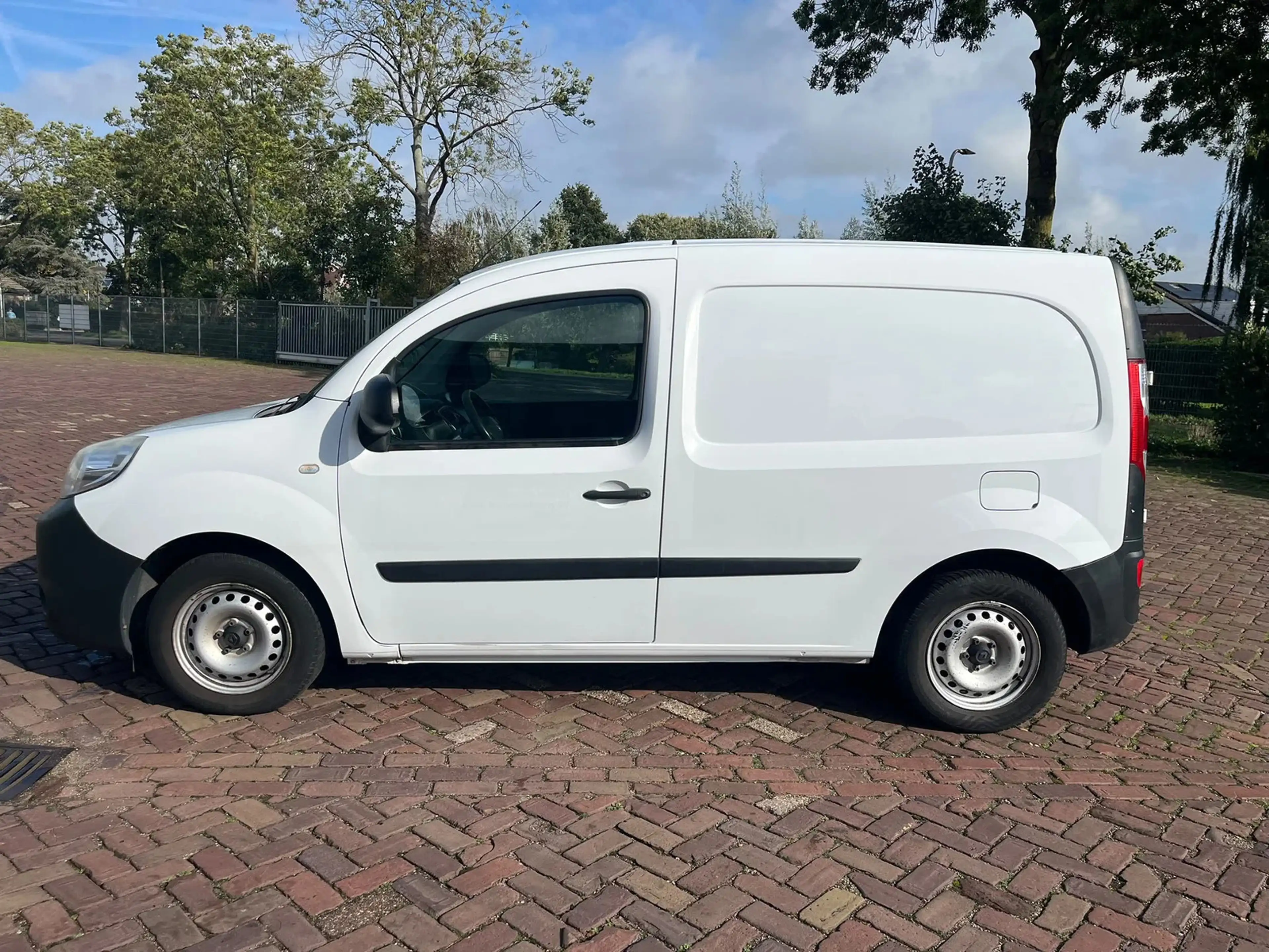 Renault Kangoo Express 1.5 DCI 90 — photo 13