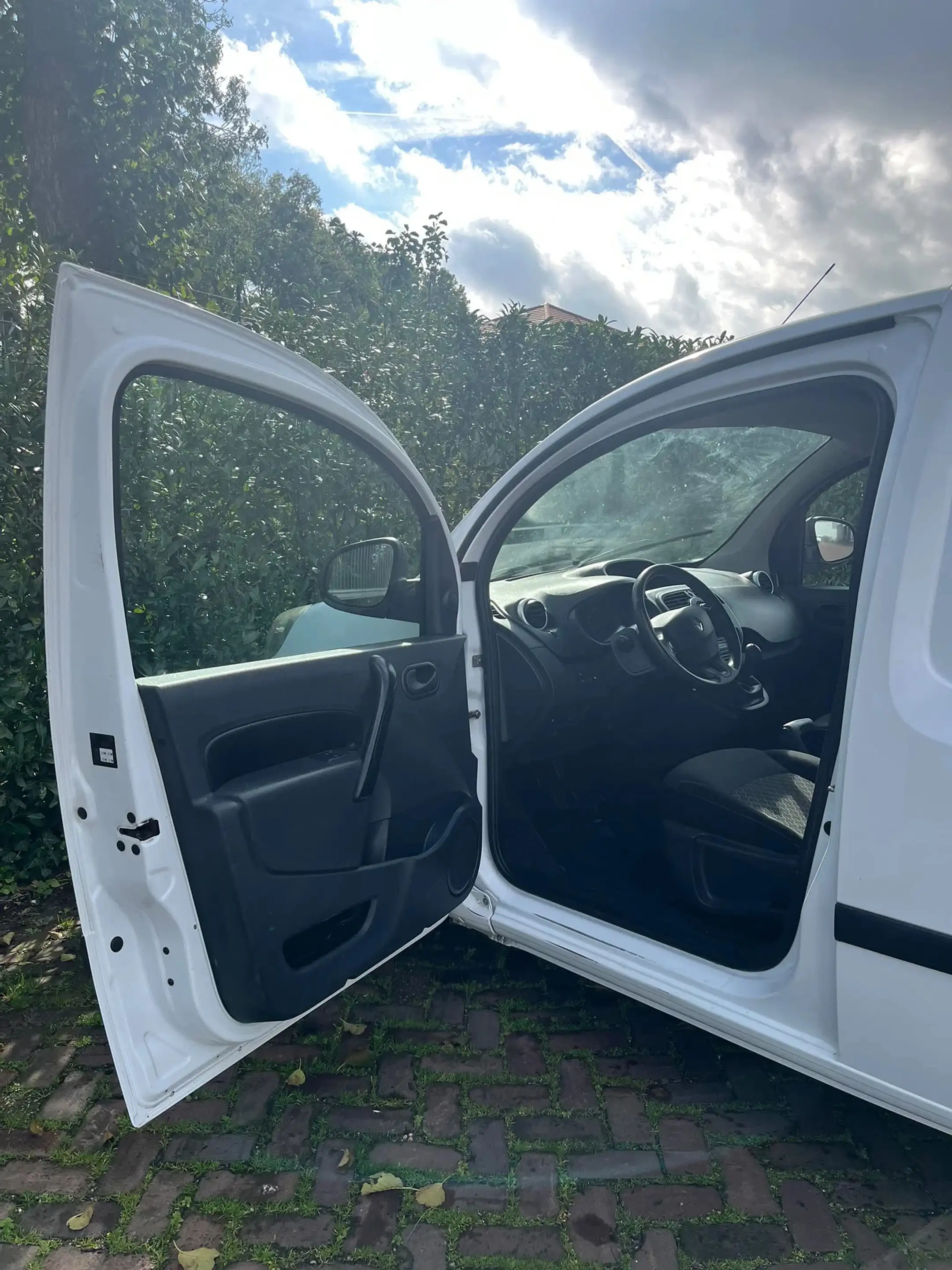 Renault Kangoo Express 1.5 DCI 90 — photo 14