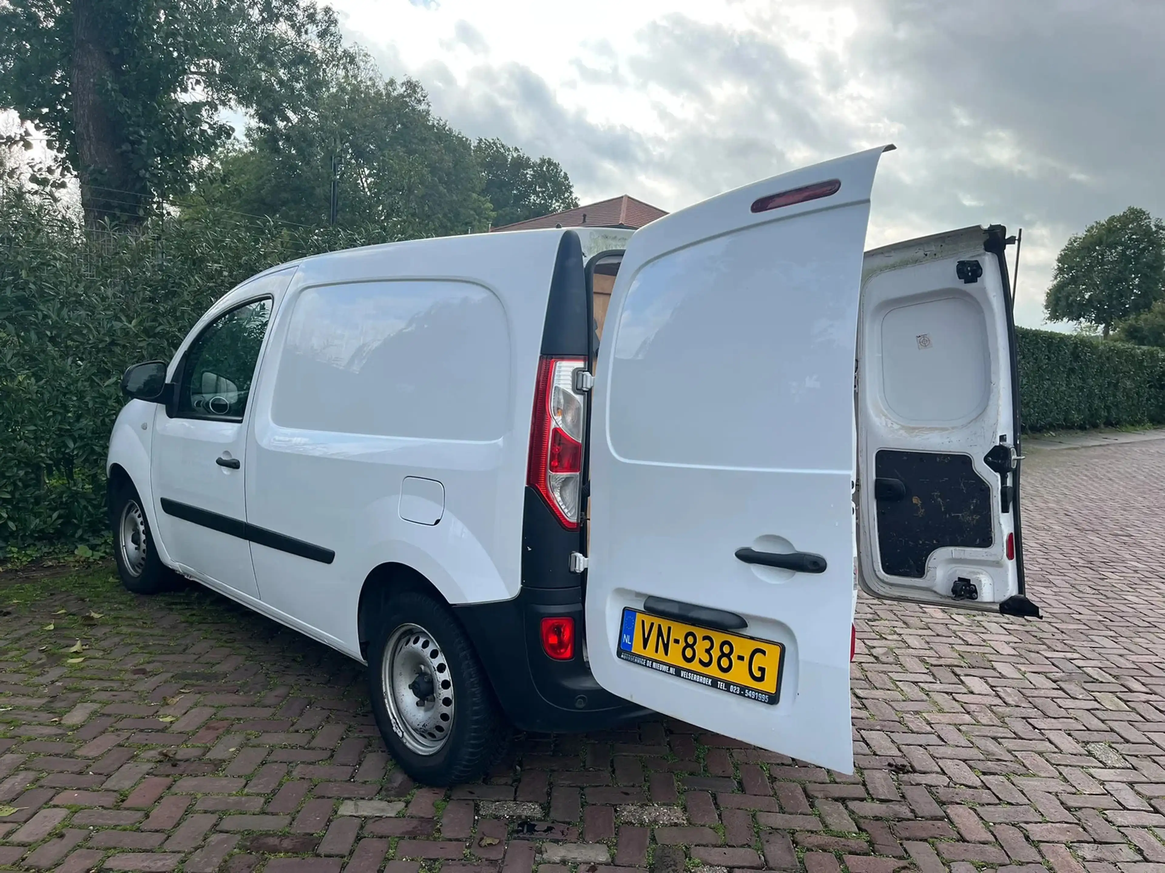 Renault Kangoo Express 1.5 DCI 90 — photo 12