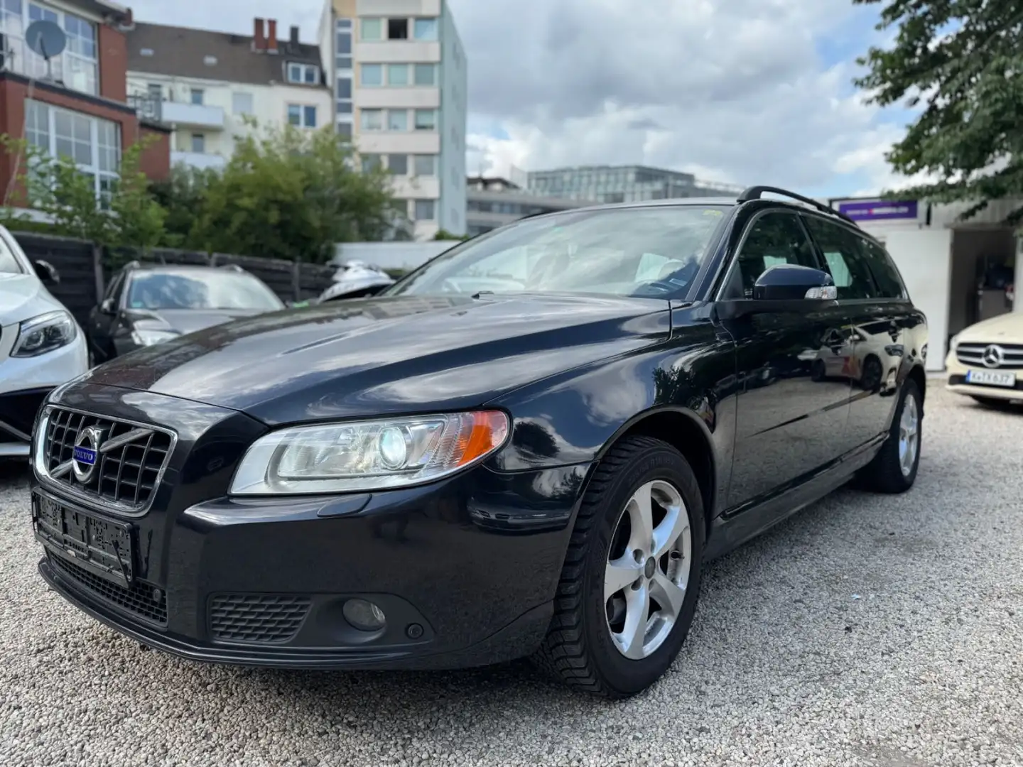 Volvo V70 Kombi Momentum/ZR-NEU/AUT./XENON/LEDER/TÜV Negru - 2