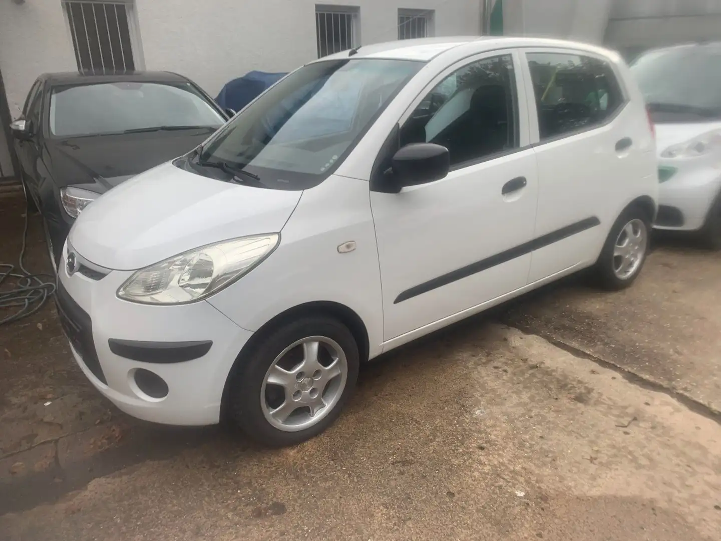 Hyundai i10 Style 1. Hand sehr wenig Km aus Nachlass Blanc - 1