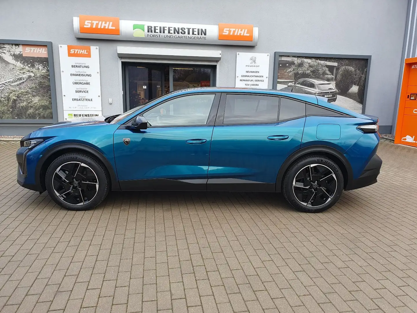 Peugeot 408 Hybrid 225 GT NACHTSICHT SHZ MASSAGE MATRIX Bleu - 2