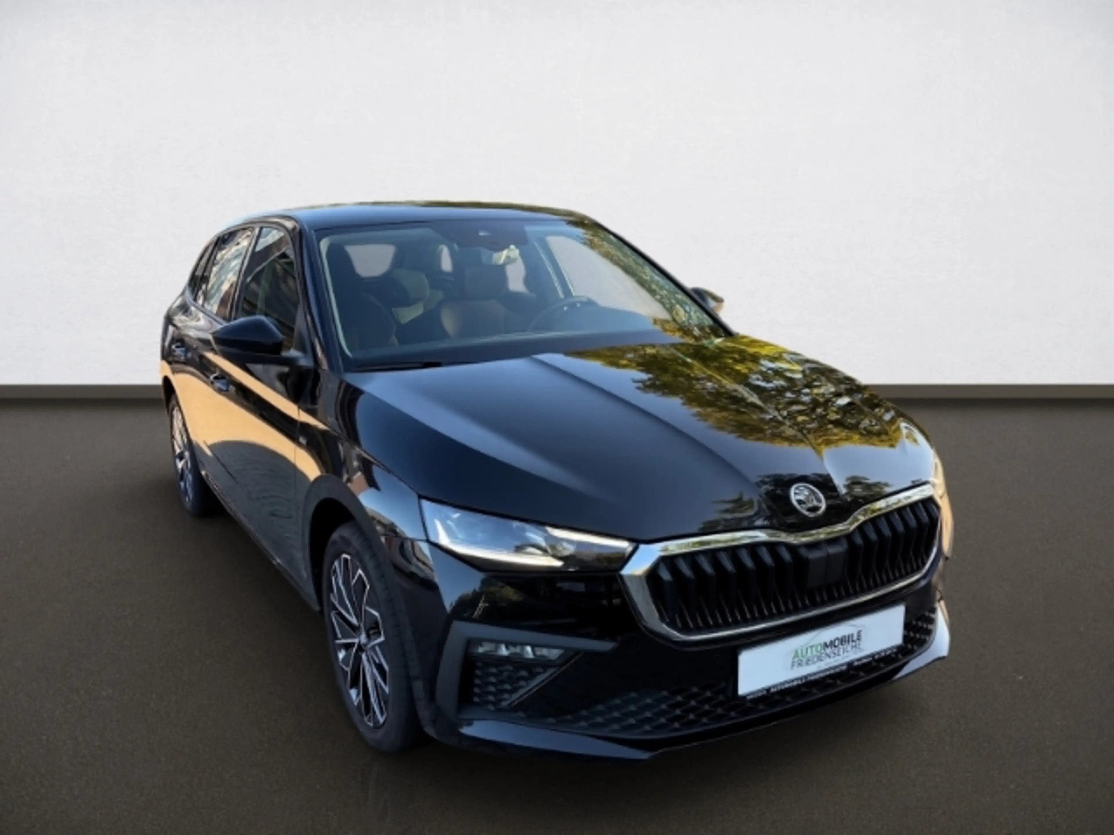Skoda Scala Tour 1.0 TSI 85KW Kamera PDC Sitzh. Assist. — photo 4