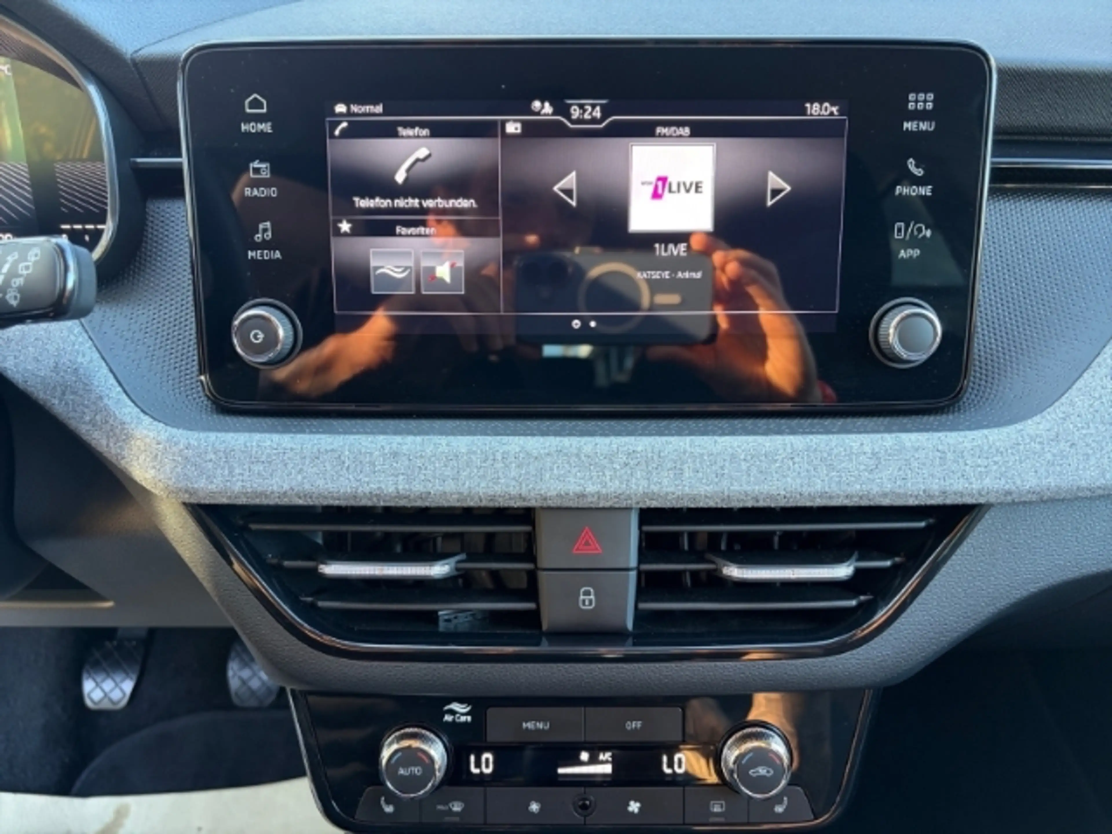 Skoda Scala Tour 1.0 TSI 85KW Kamera PDC Sitzh. Assist. — photo 14