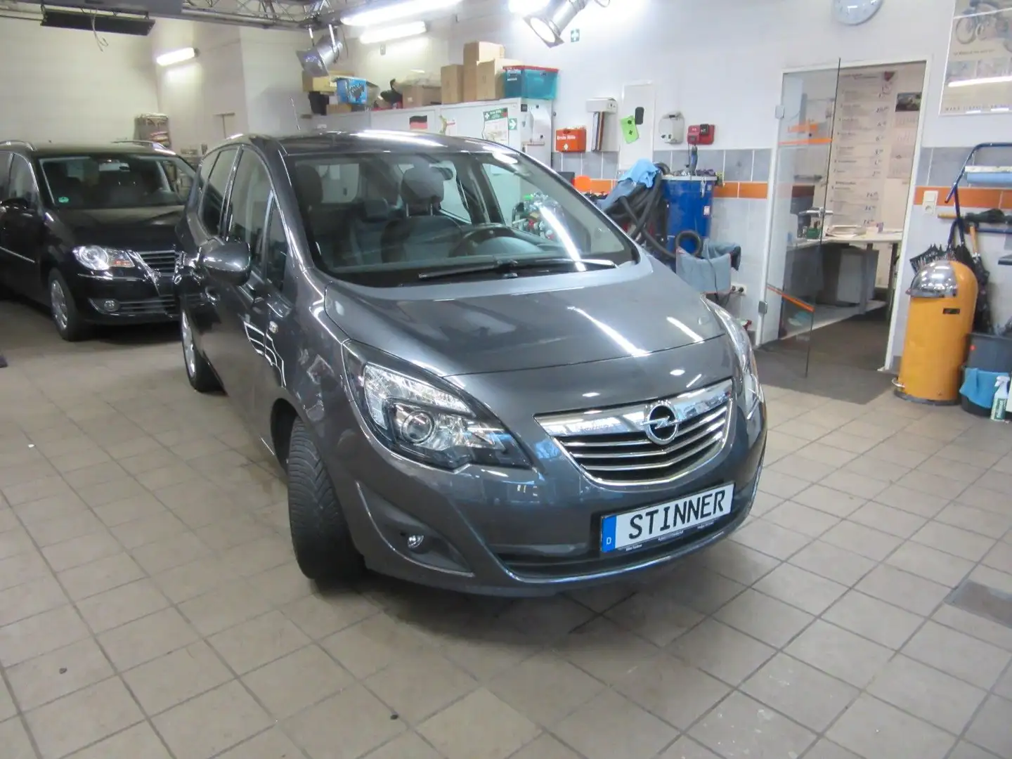 Opel Meriva B Innovation Grau - 1
