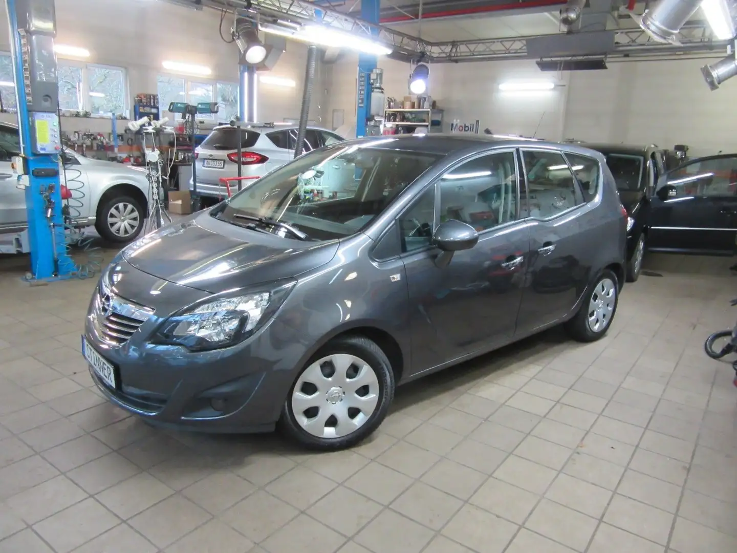 Opel Meriva B Innovation Grau - 2