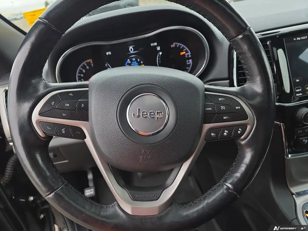 Jeep Grand Cherokee снимка Jeep Grand Cherokee