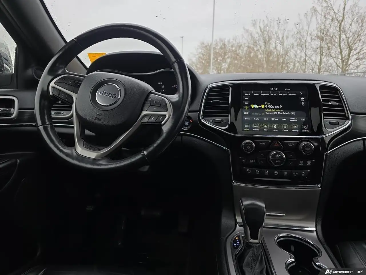 Jeep Grand Cherokee снимка Jeep Grand Cherokee