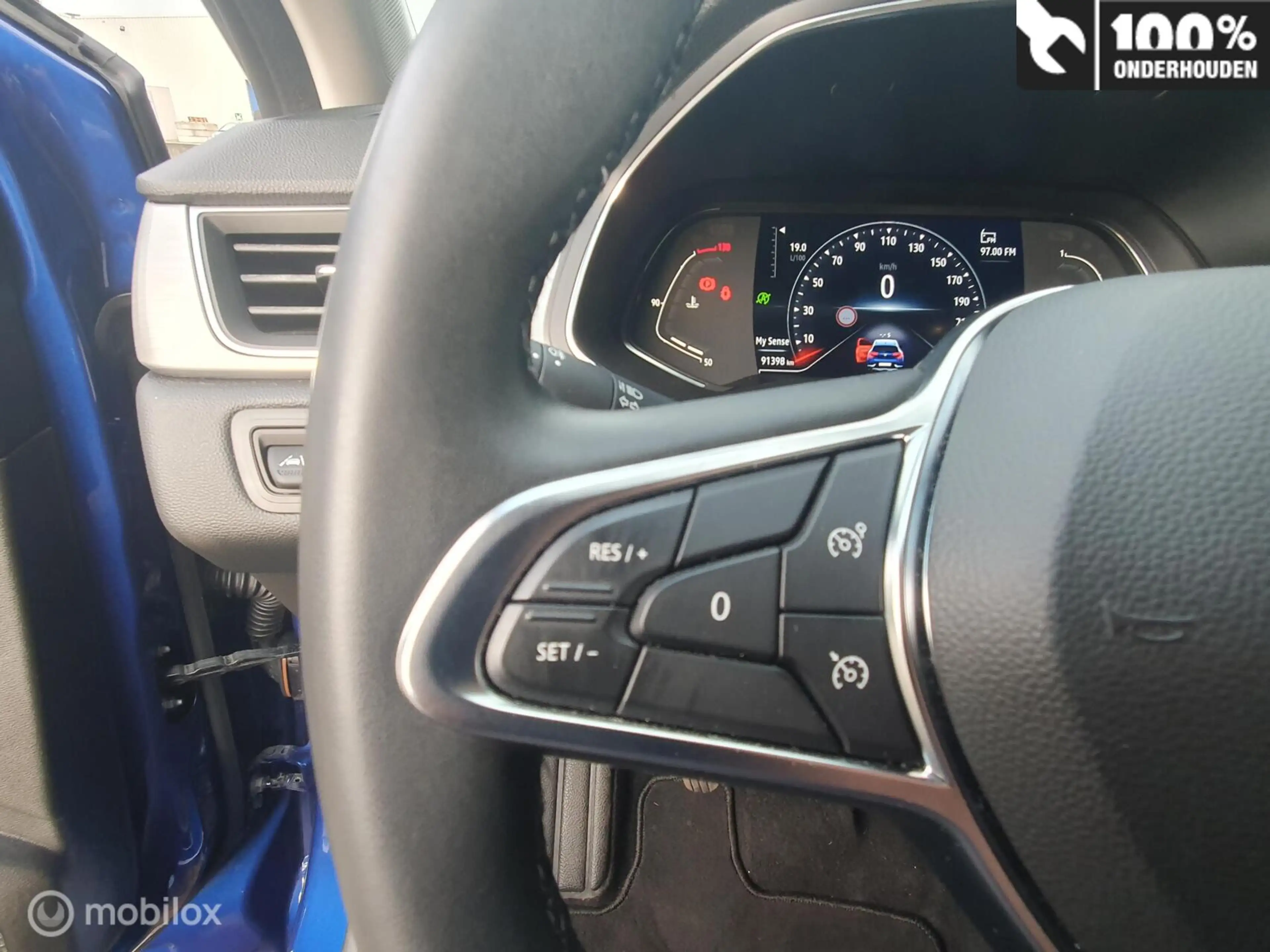 Renault Captur 1.0 TCe 90 Intens — photo 16